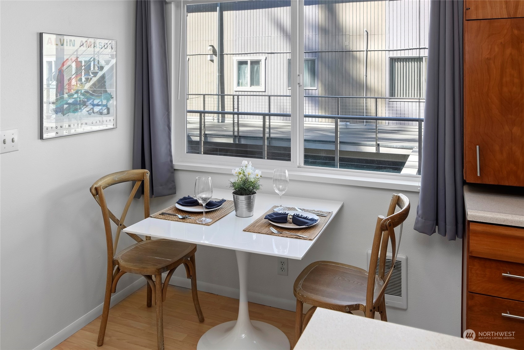 465 Winslow Way E Unit: 211