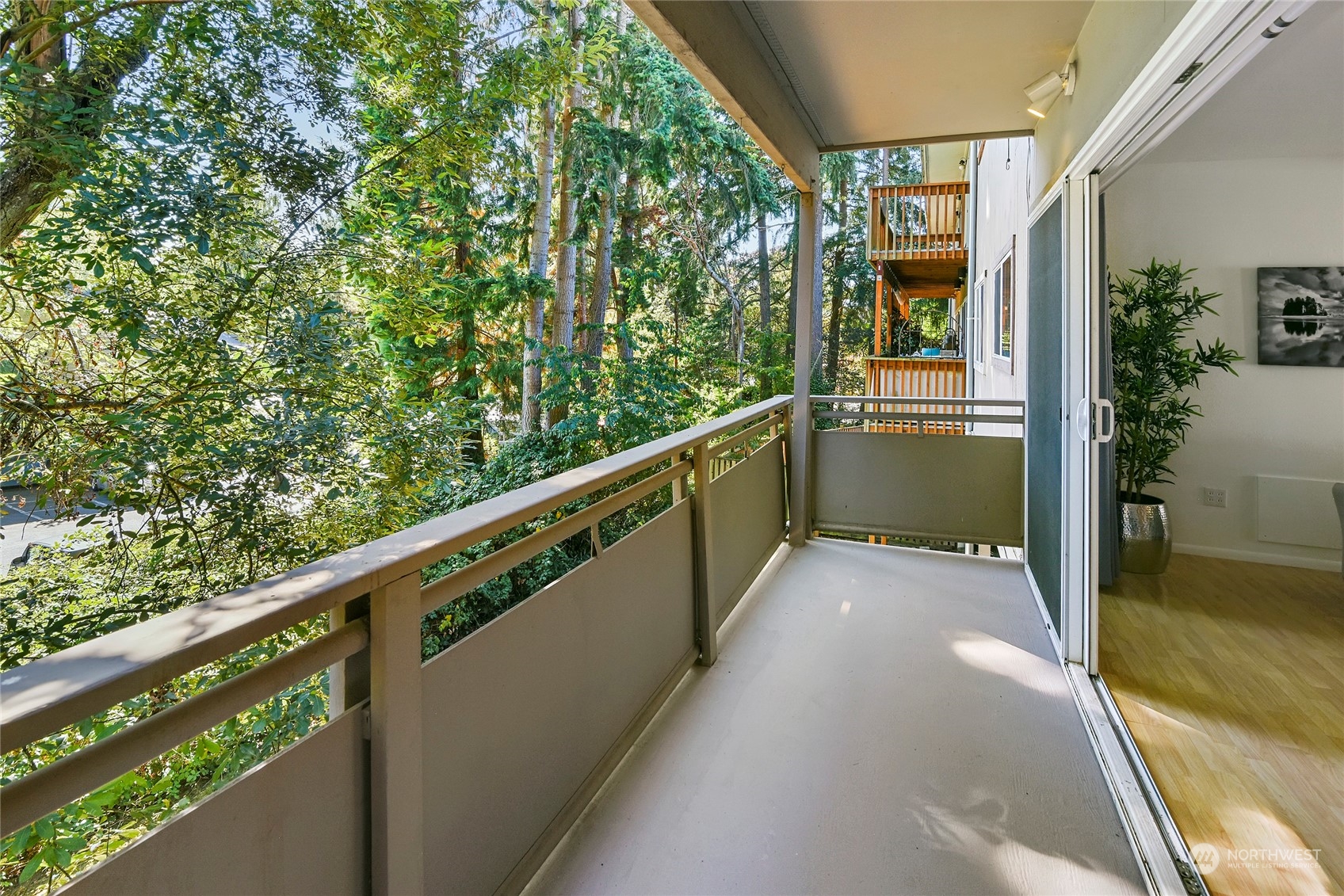 465 Winslow Way E Unit: 211