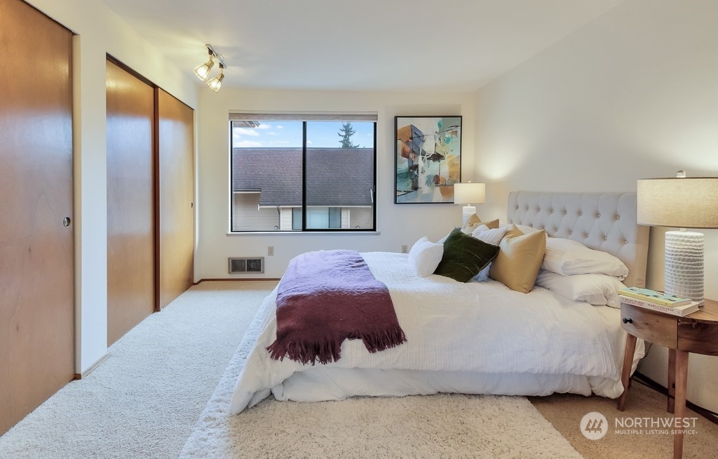 910 S 248th Street Unit: 5