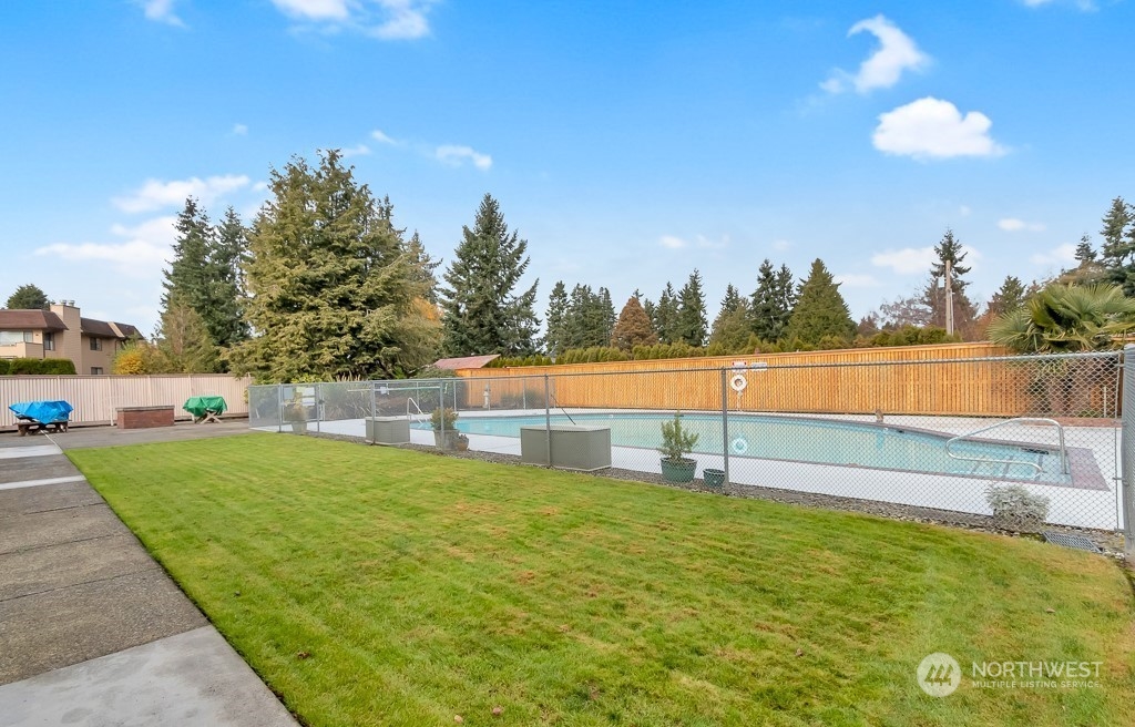 910 S 248th Street Unit: 5