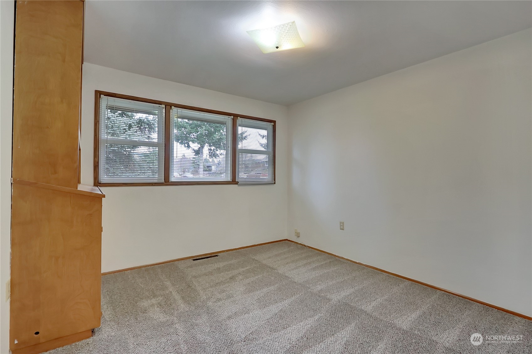 5602 N 23rd