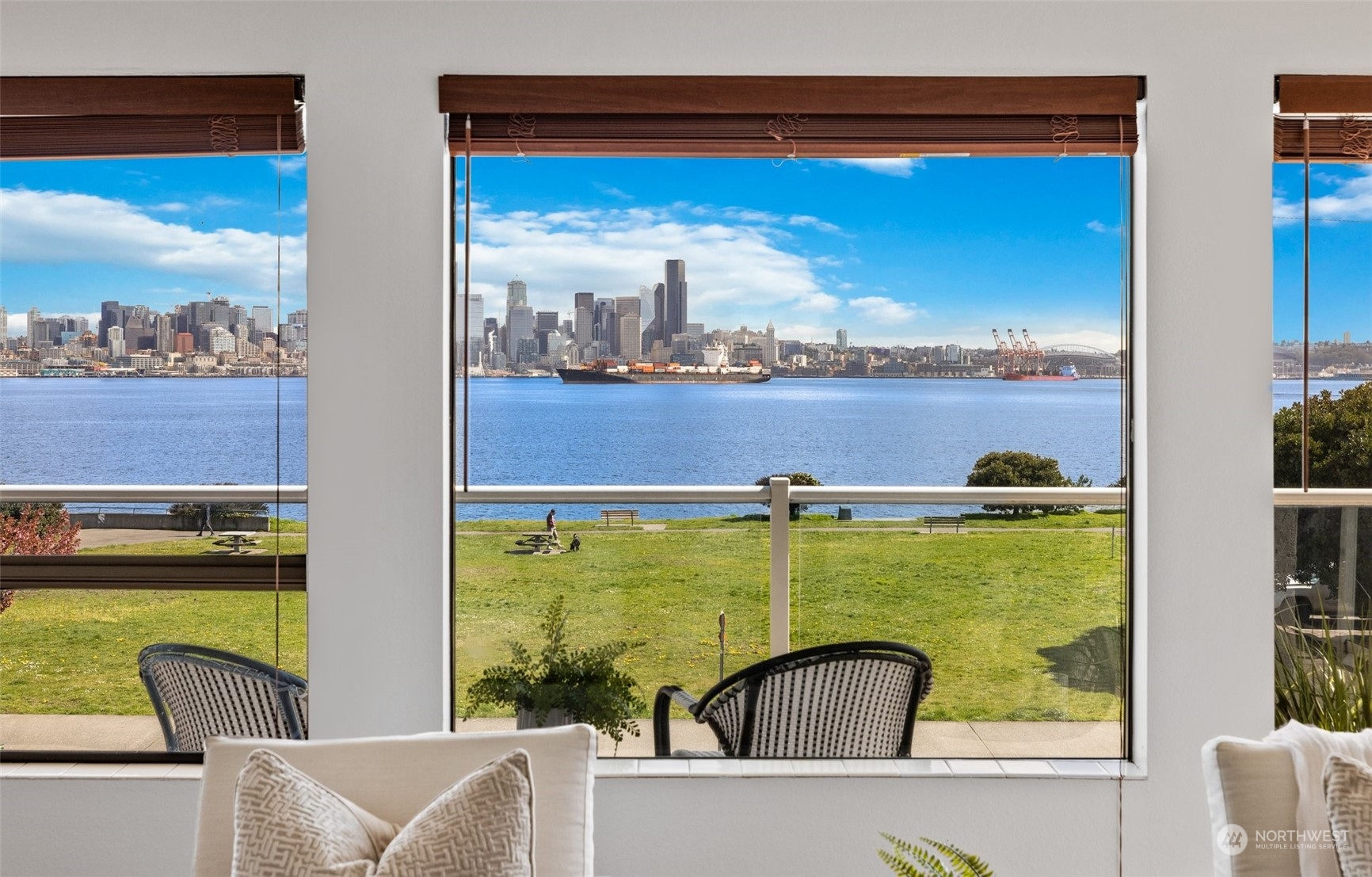 1101 Harbor Avenue SW Unit: 2B