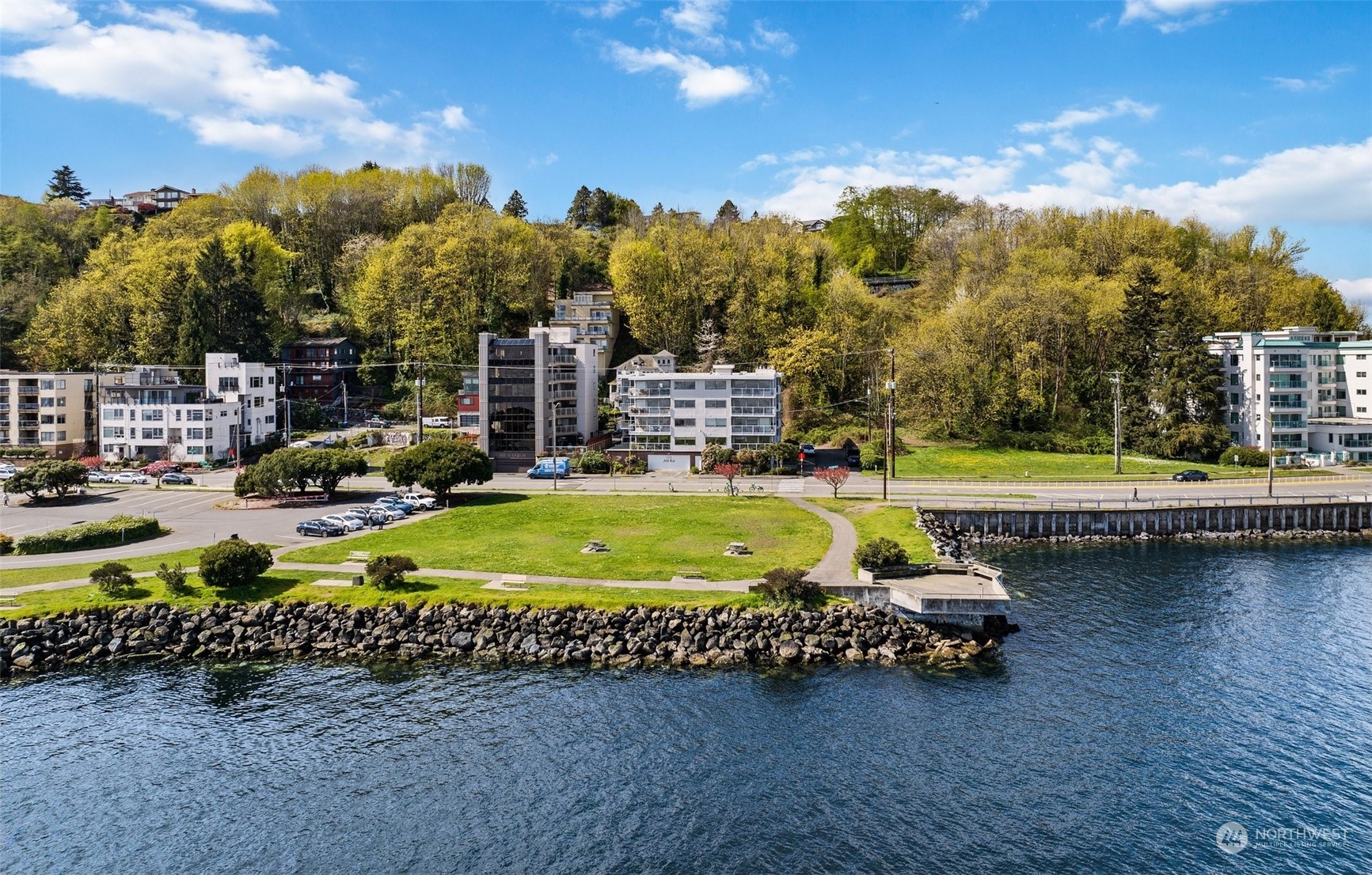 1101 Harbor Avenue SW Unit: 2B