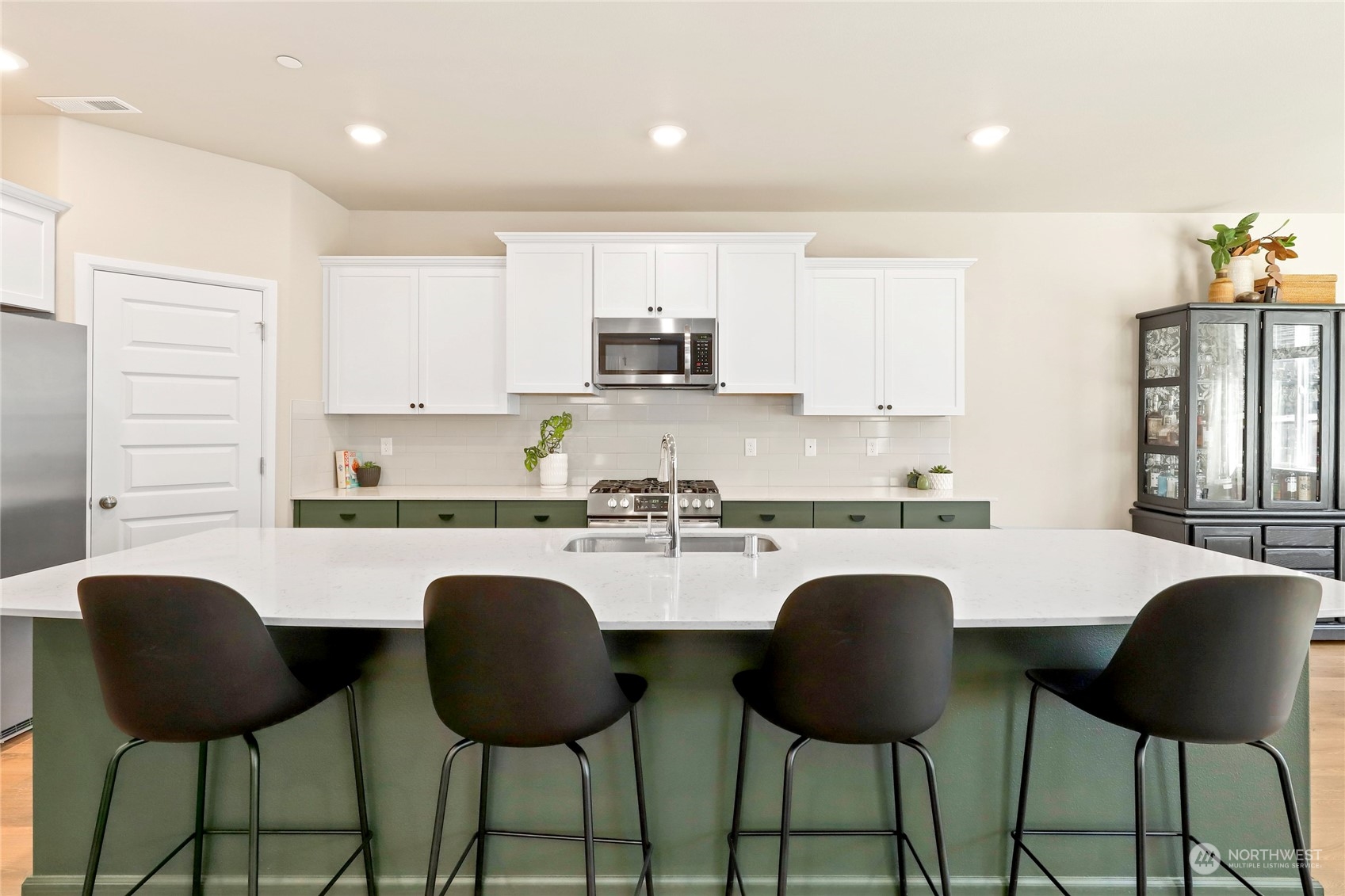 1025 Timberline Avenue