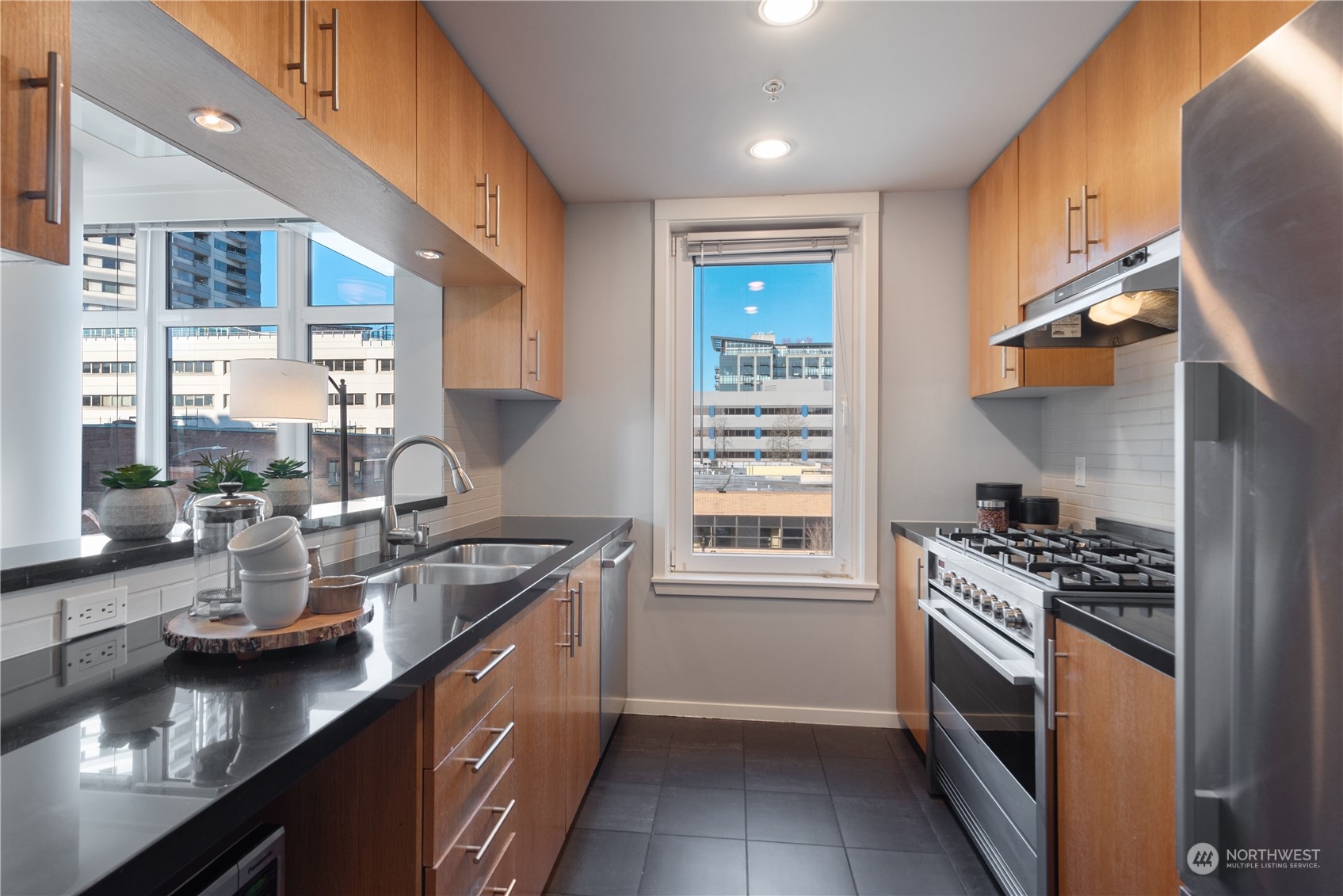 2721 1st Avenue Unit: 505