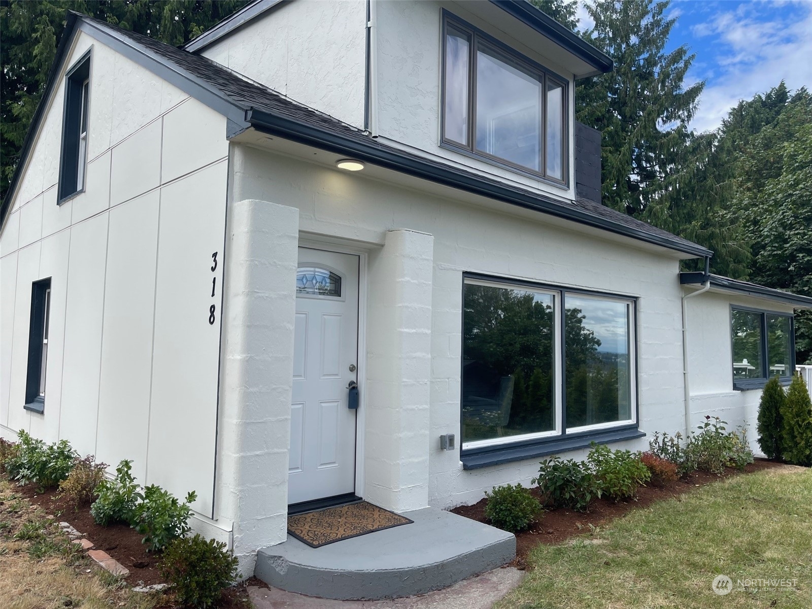 318 S 104th Street