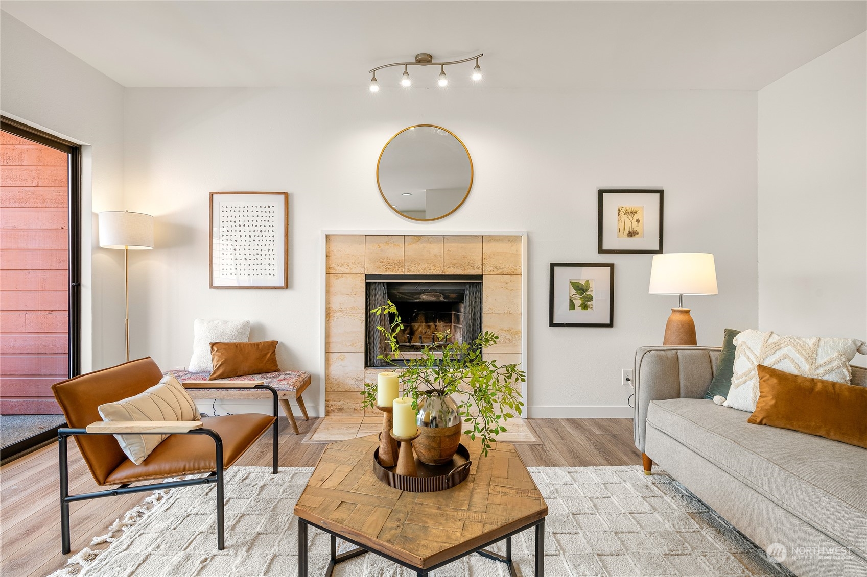 2028 Waverly Place N Unit: 101