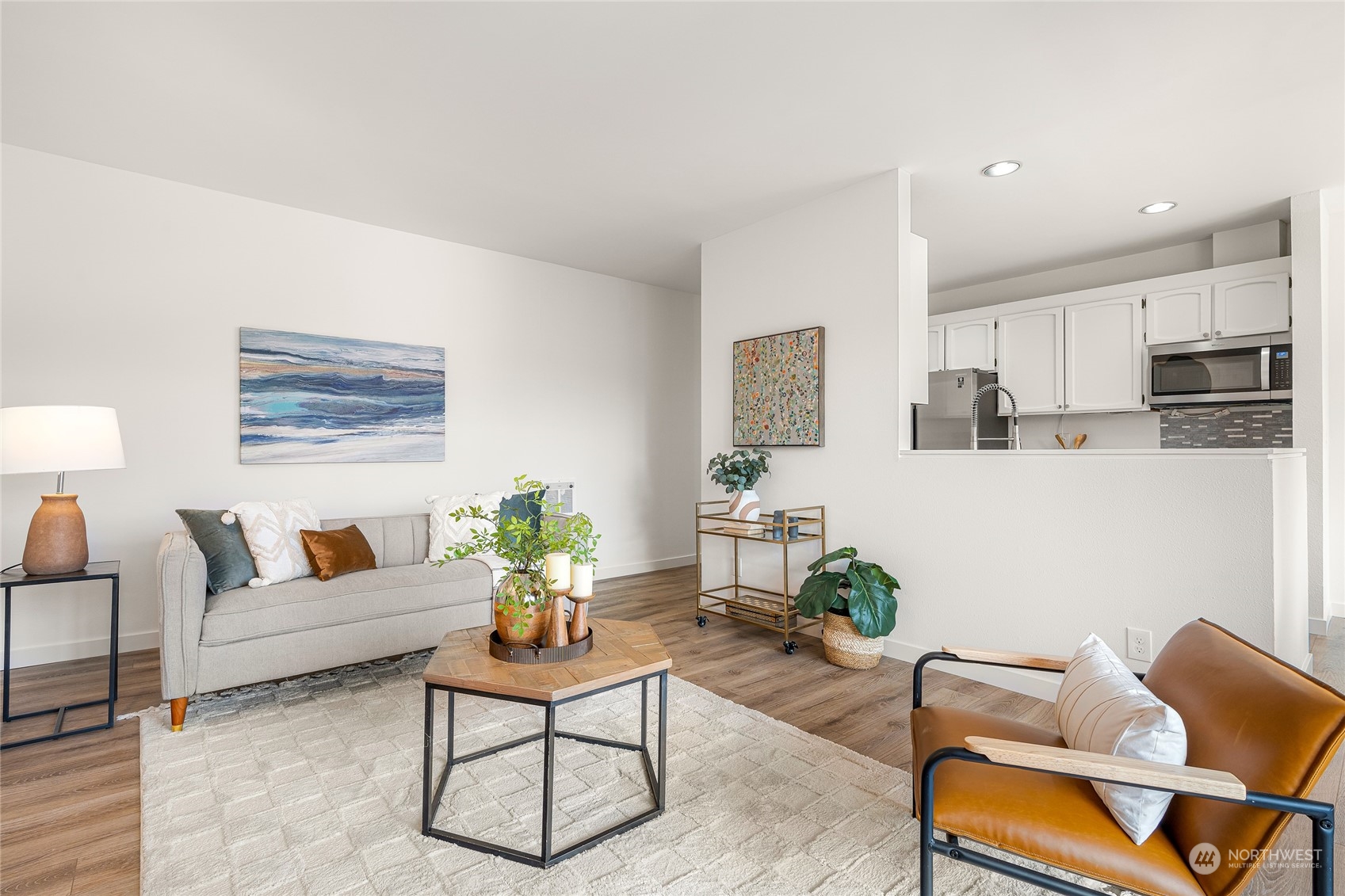 2028 Waverly Place N Unit: 101