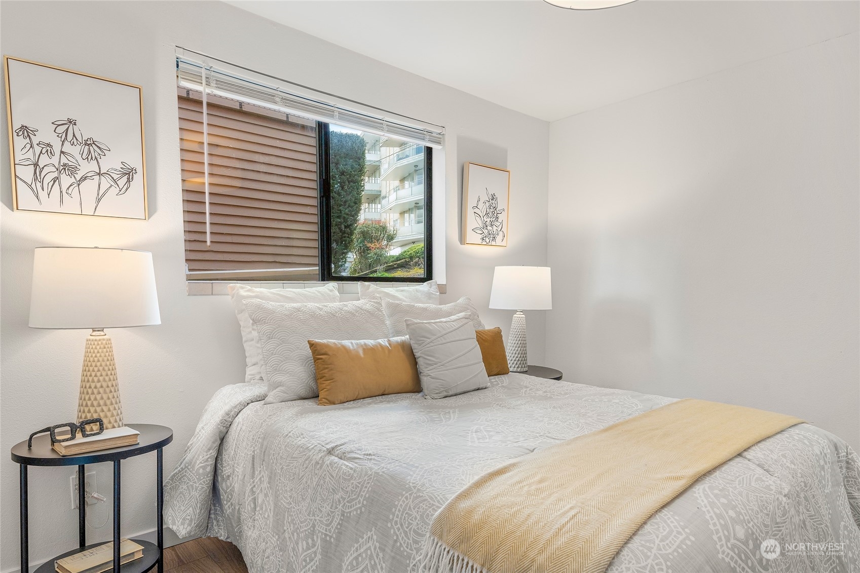 2028 Waverly Place N Unit: 101