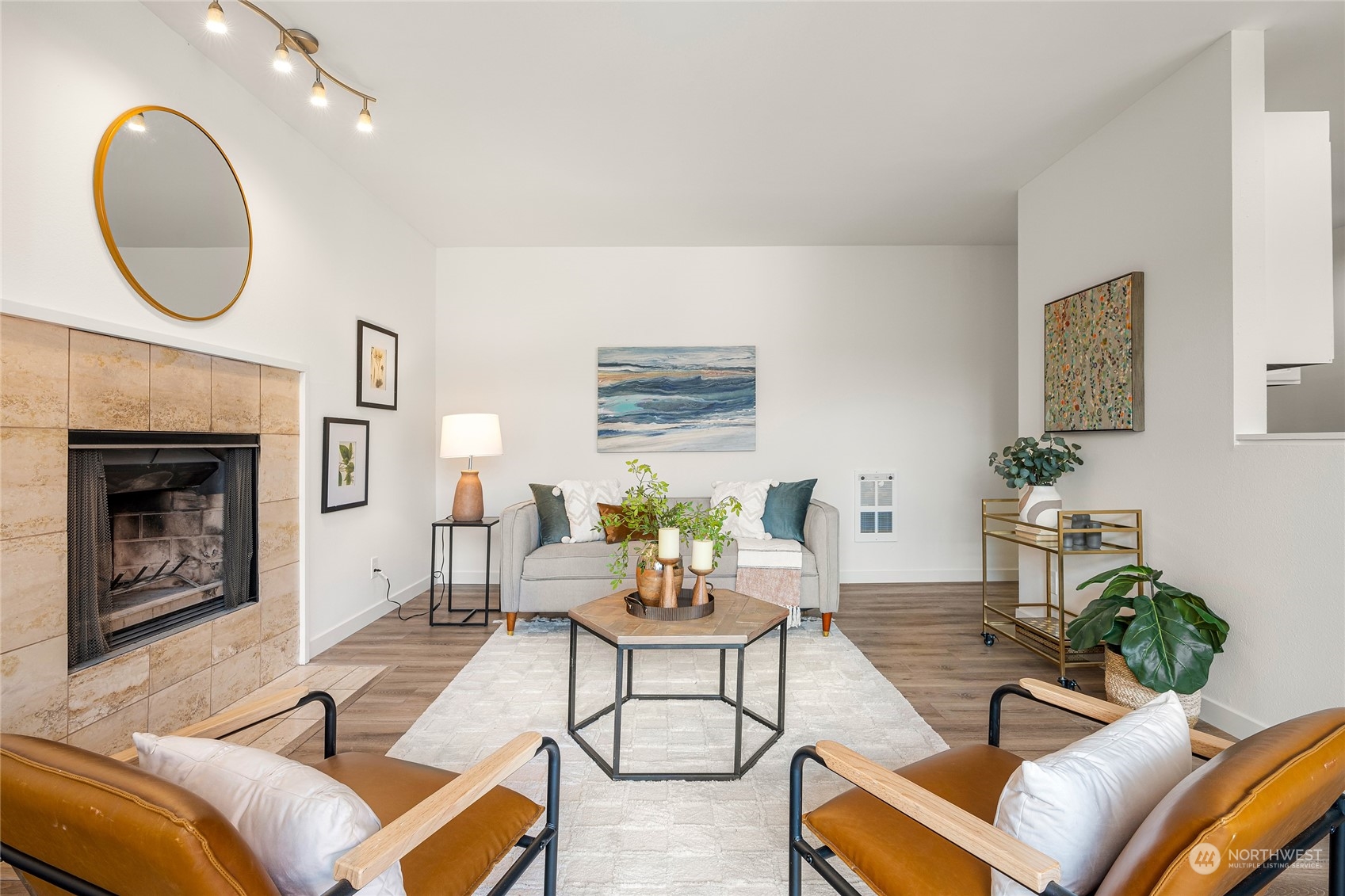 2028 Waverly Place N Unit: 101
