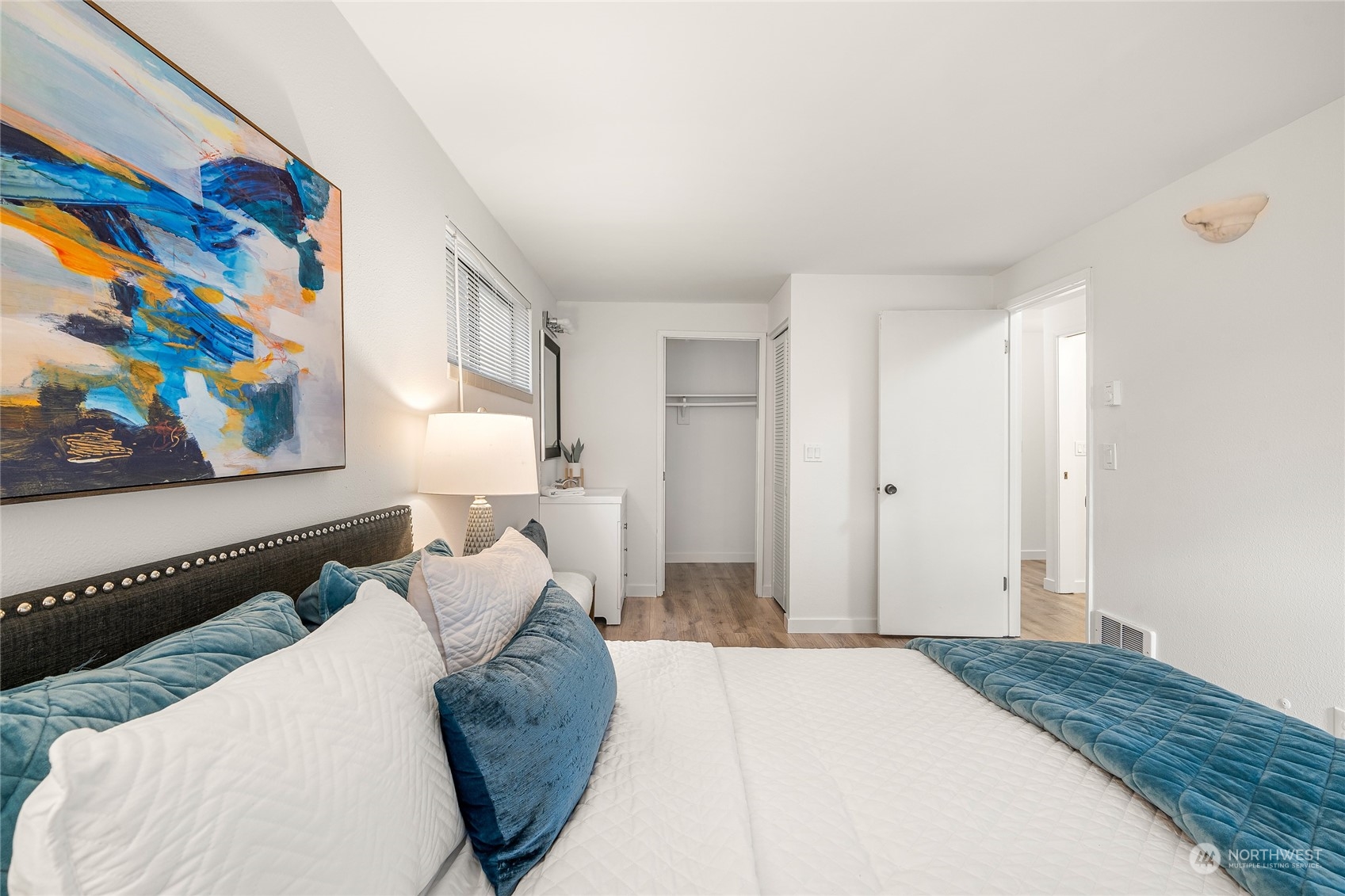 2028 Waverly Place N Unit: 101