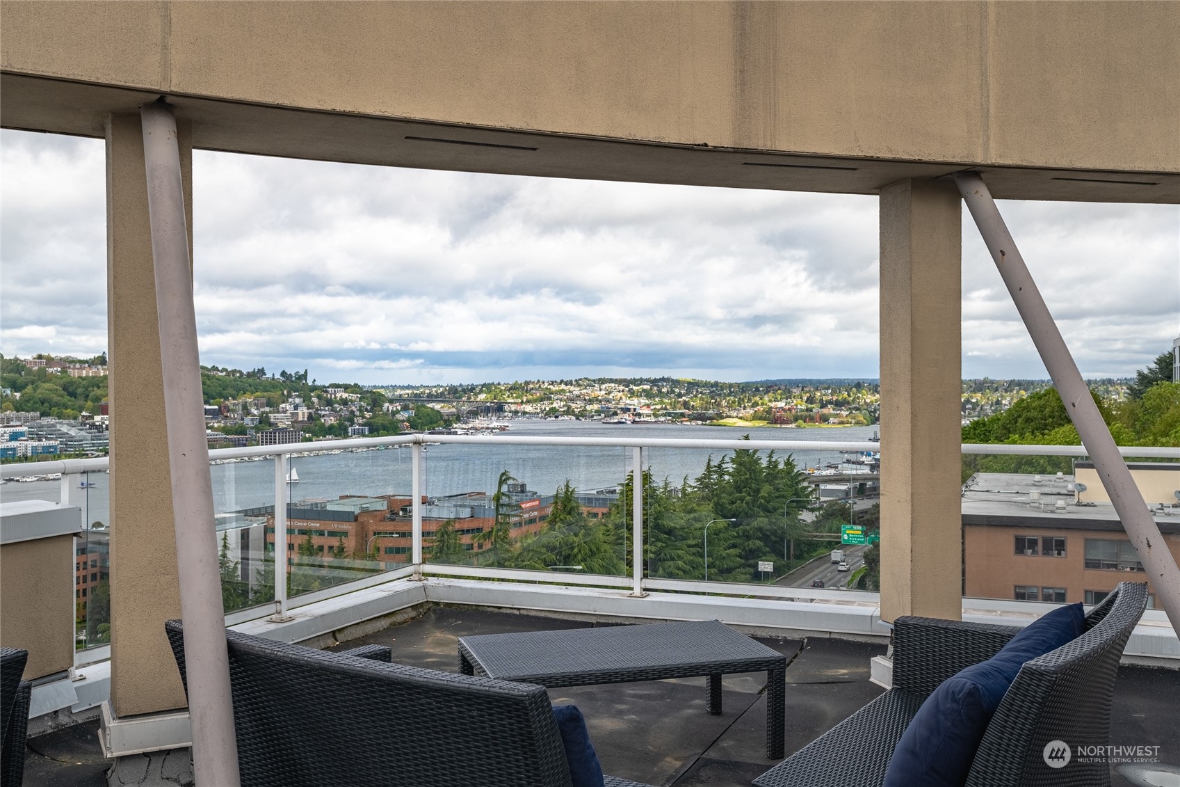 530 Melrose Avenue E Unit: 607