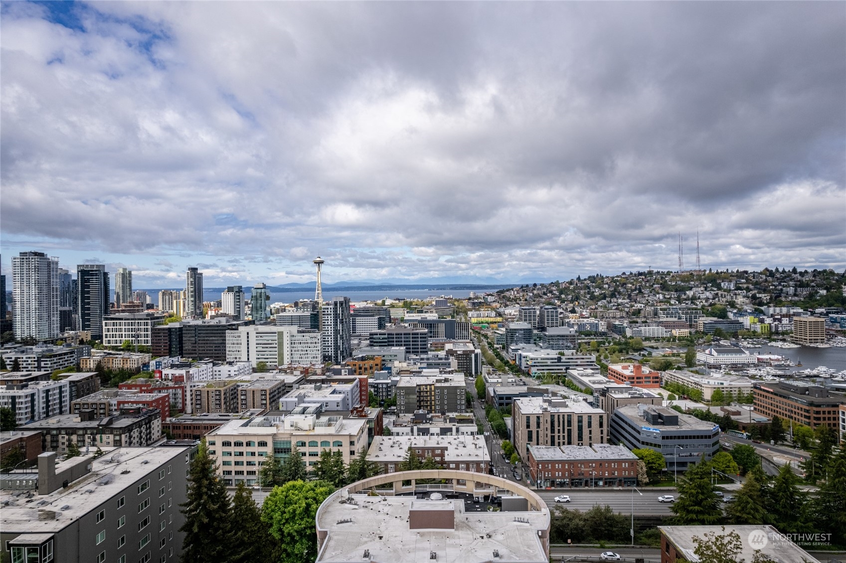 530 Melrose Avenue E Unit: 607