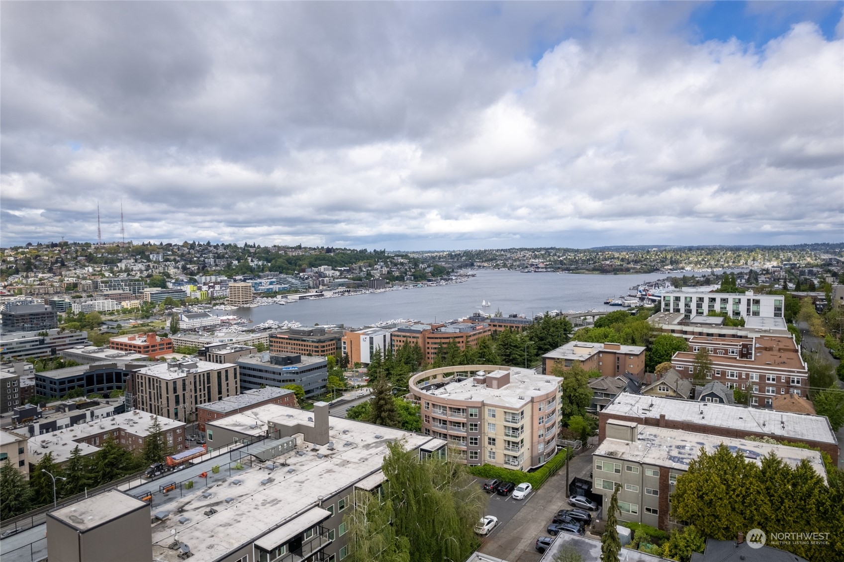 530 Melrose Avenue E Unit: 607