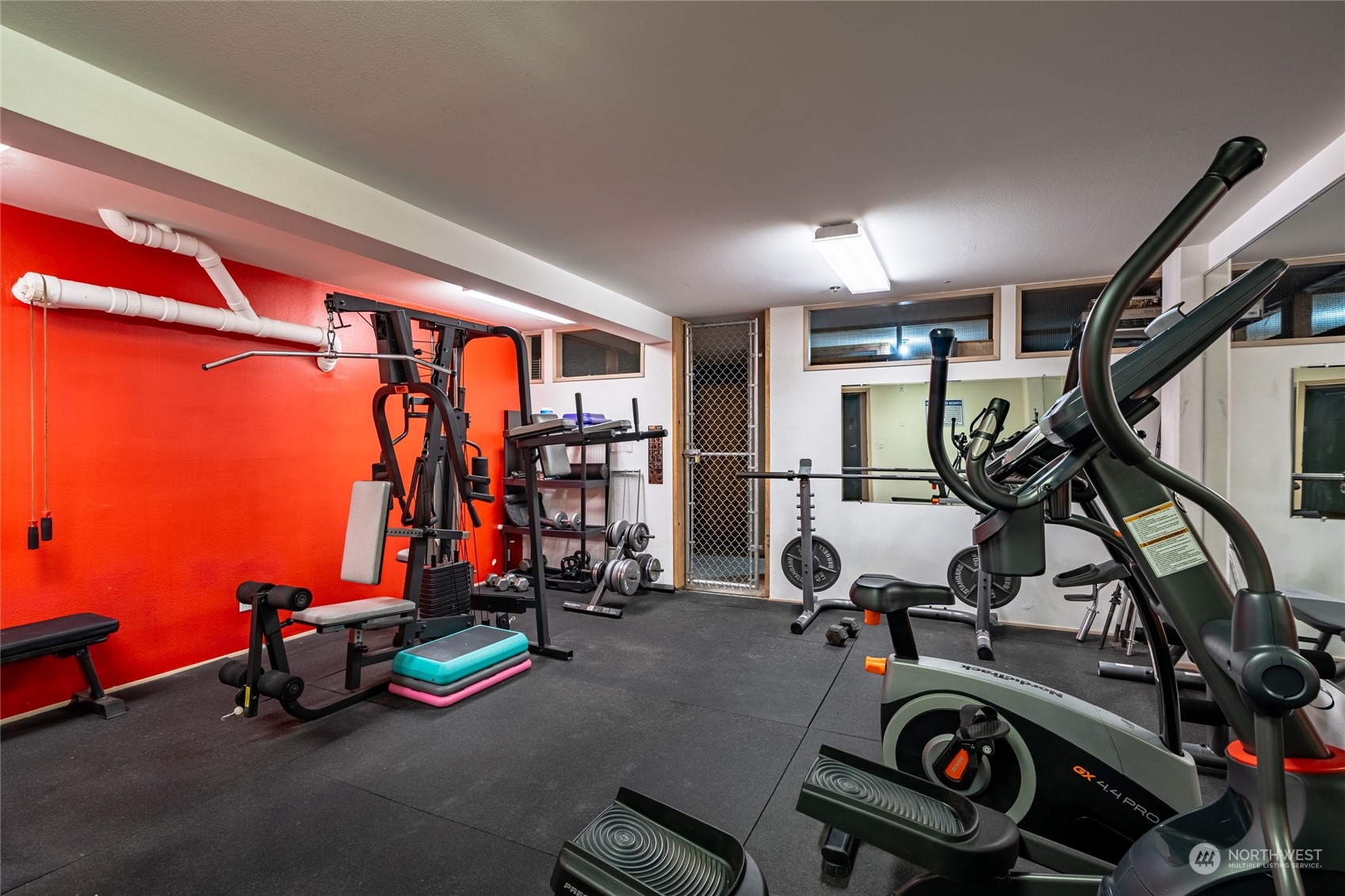 530 Melrose Avenue E Unit: 607