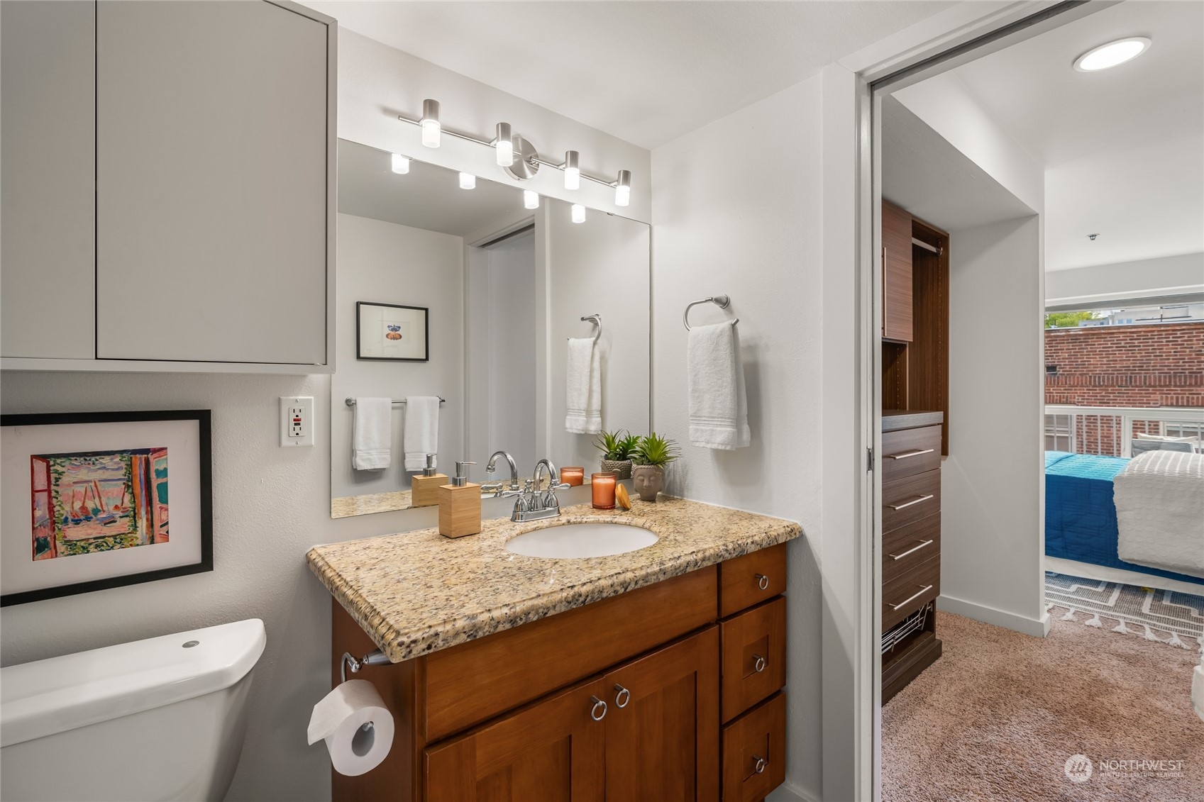 530 Melrose Avenue E Unit: 607