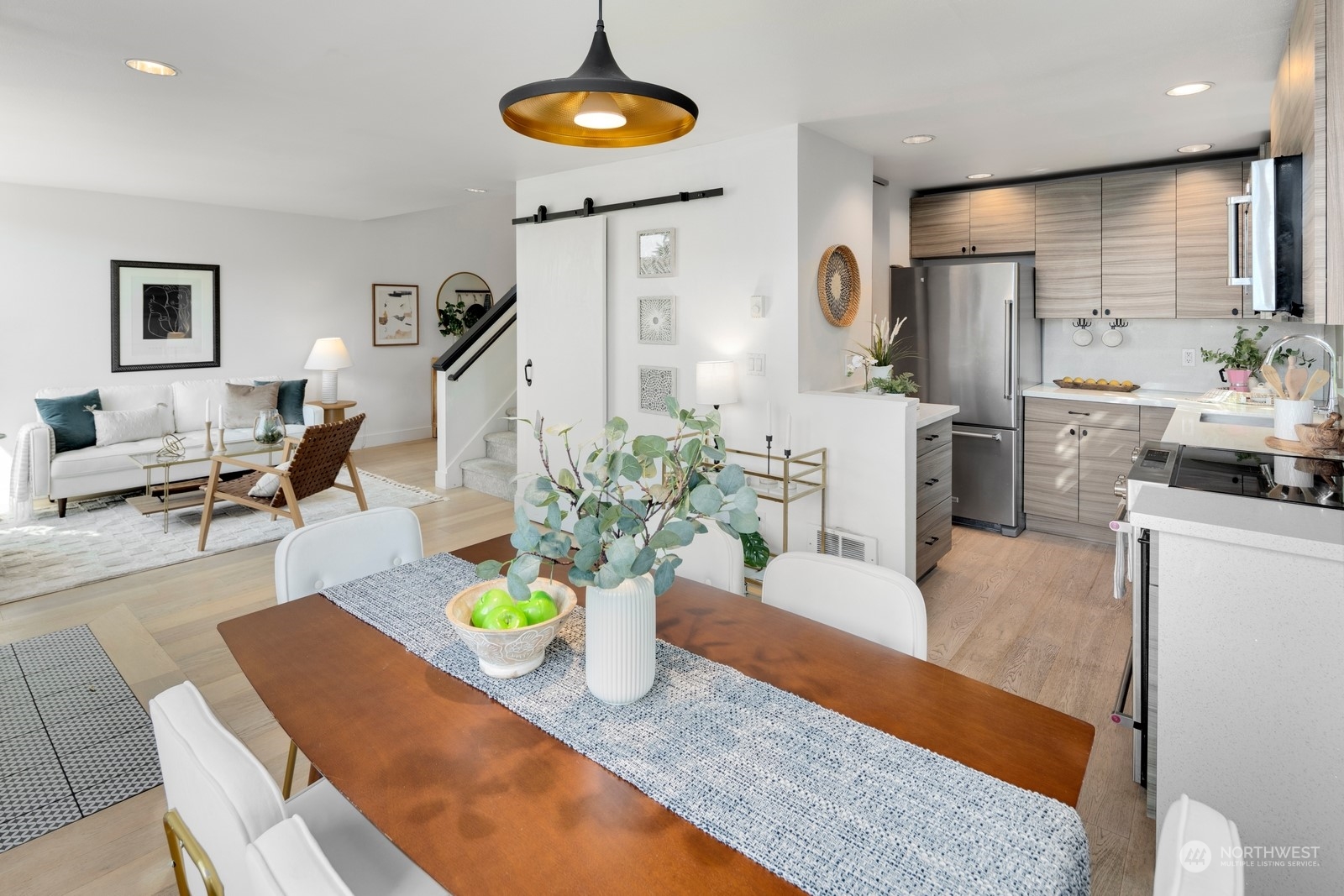 2320 10th Avenue E Unit: 5