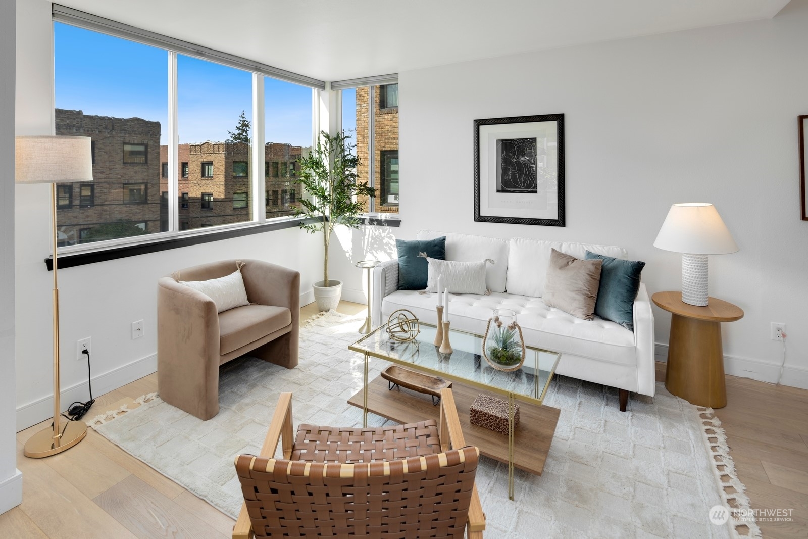 2320 10th Avenue E Unit: 5