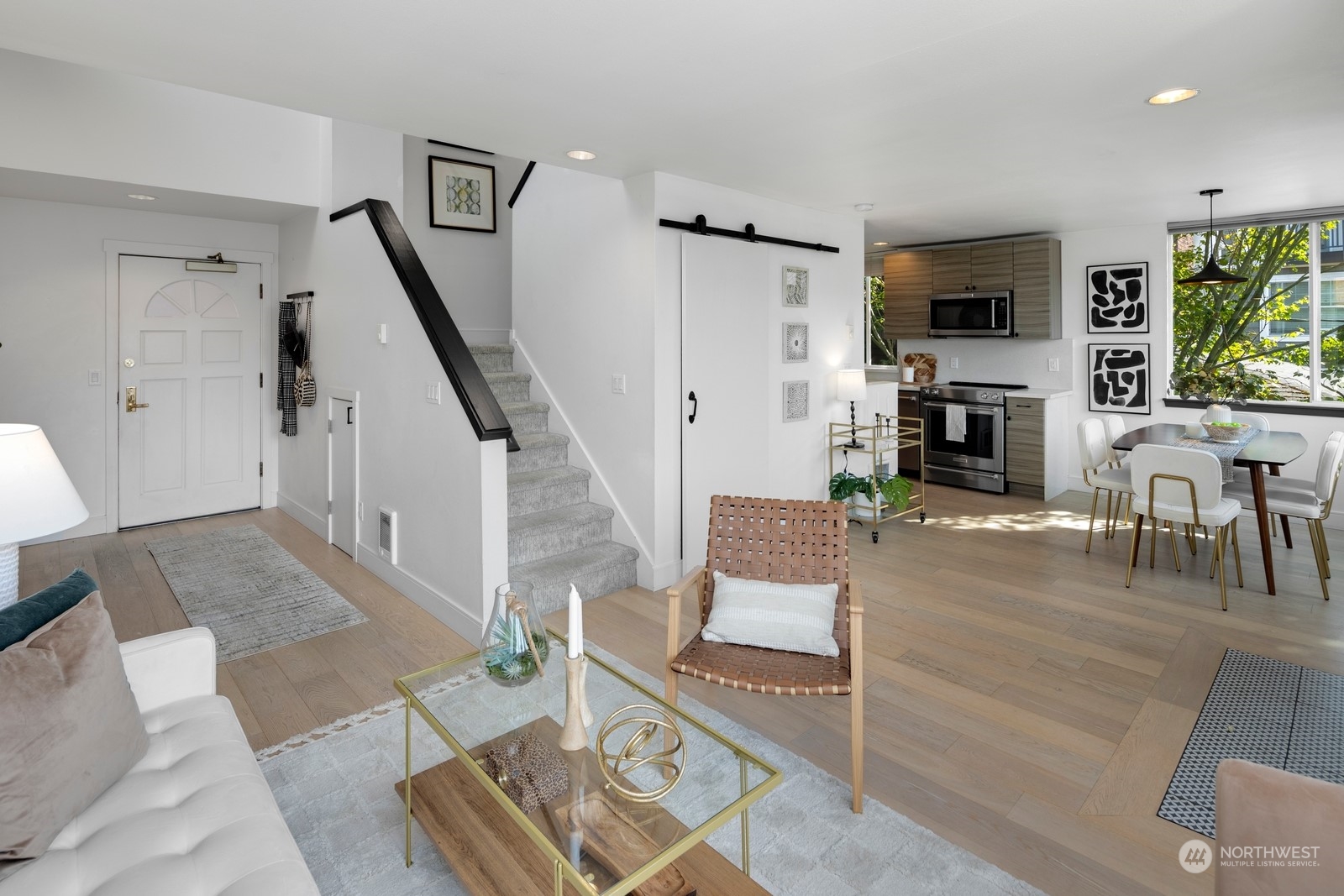 2320 10th Avenue E Unit: 5