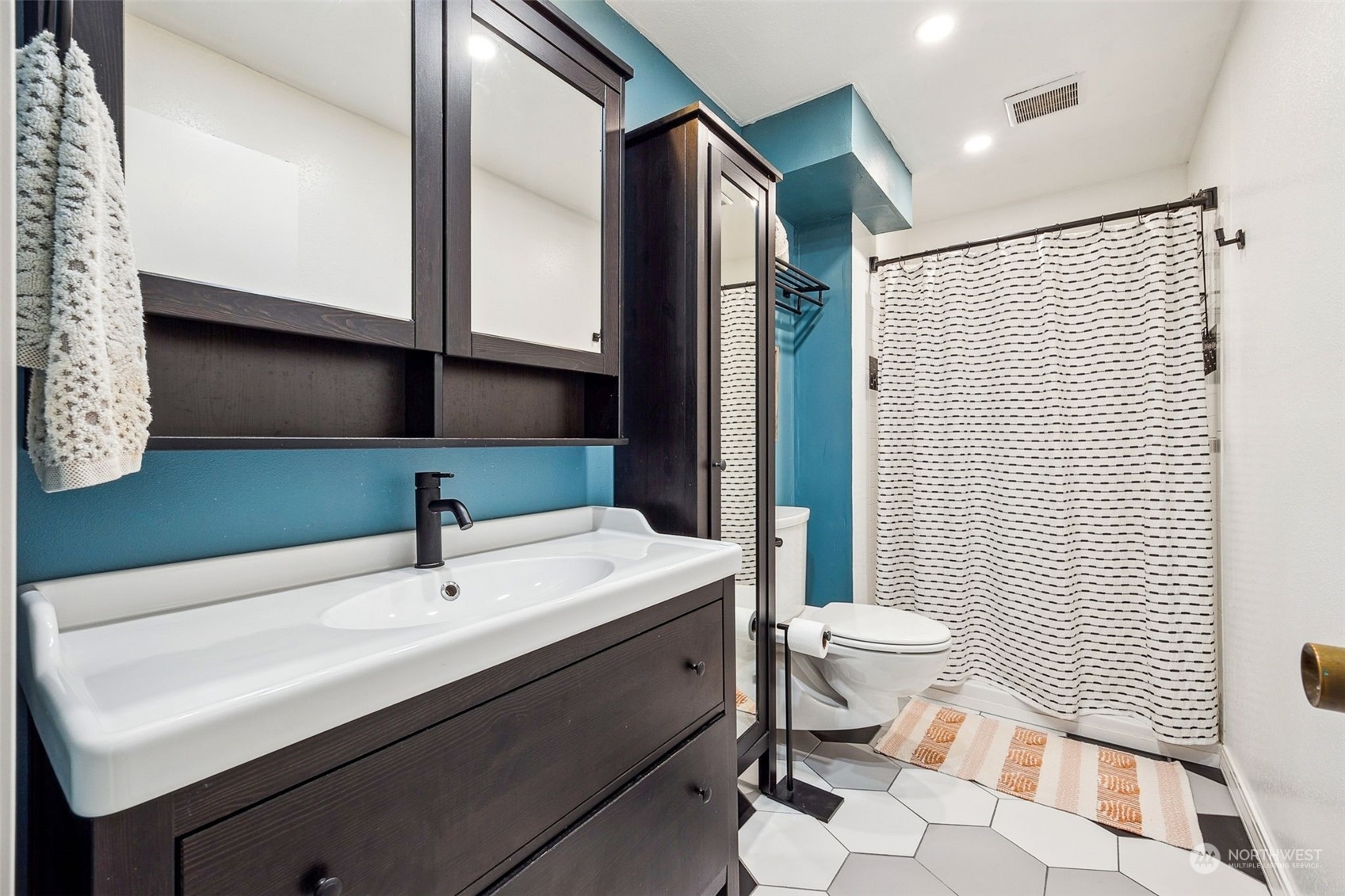 5601 California Avenue SW #205, -1543 Unit: 205