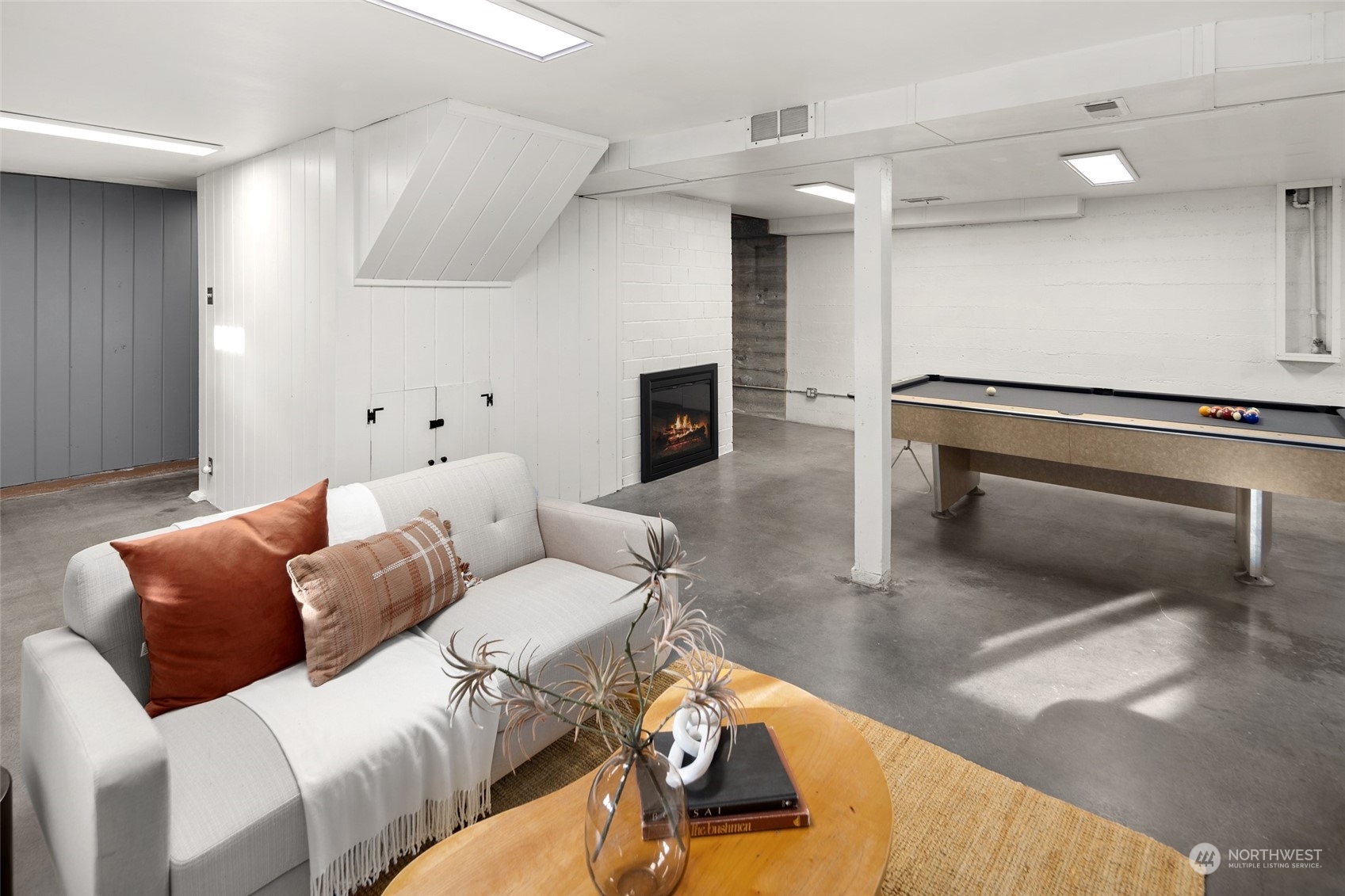 4209 SW 104th Street