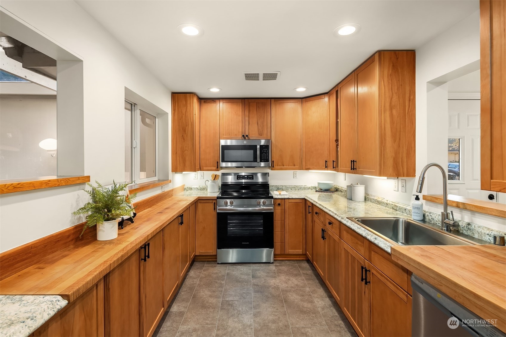 4308 NE 82nd Street
