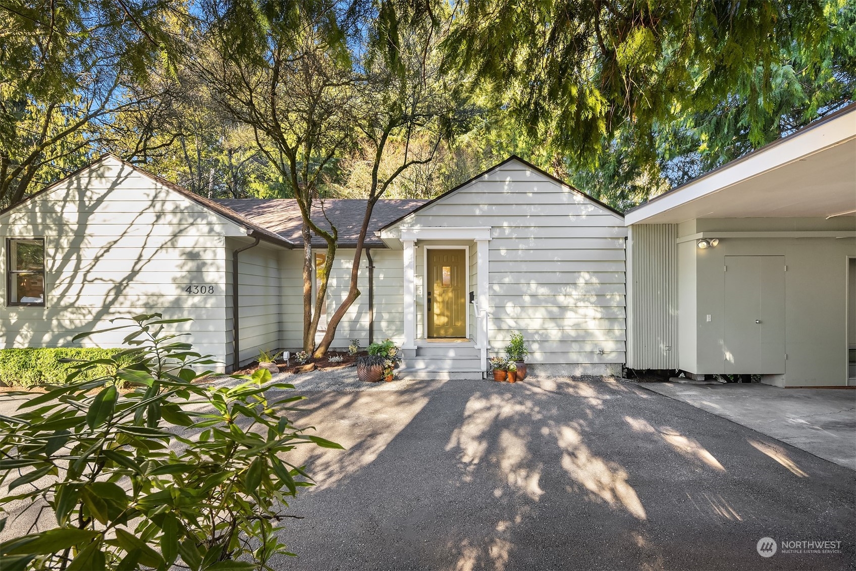 4308 NE 82nd Street