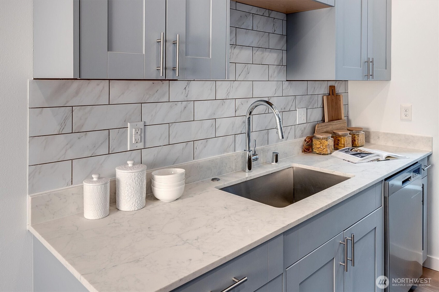 2713 E Yesler Way Unit: B