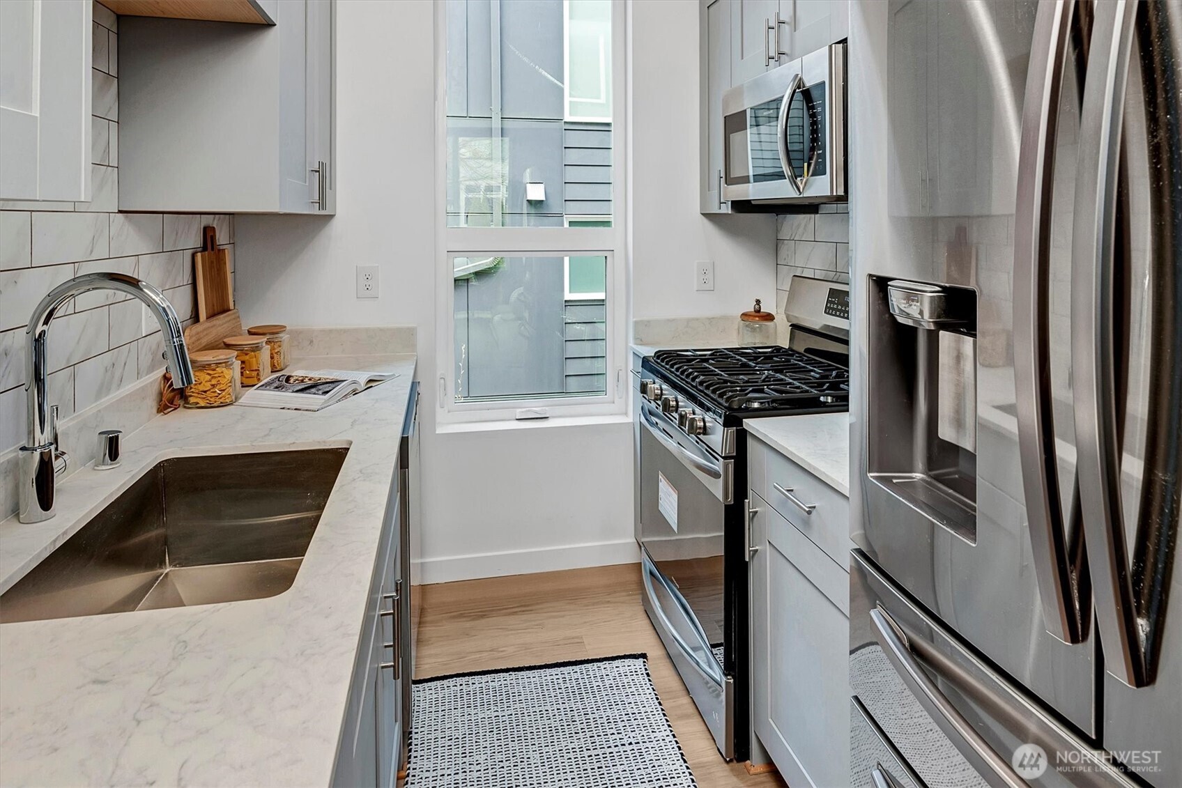 2713 E Yesler Way Unit: B