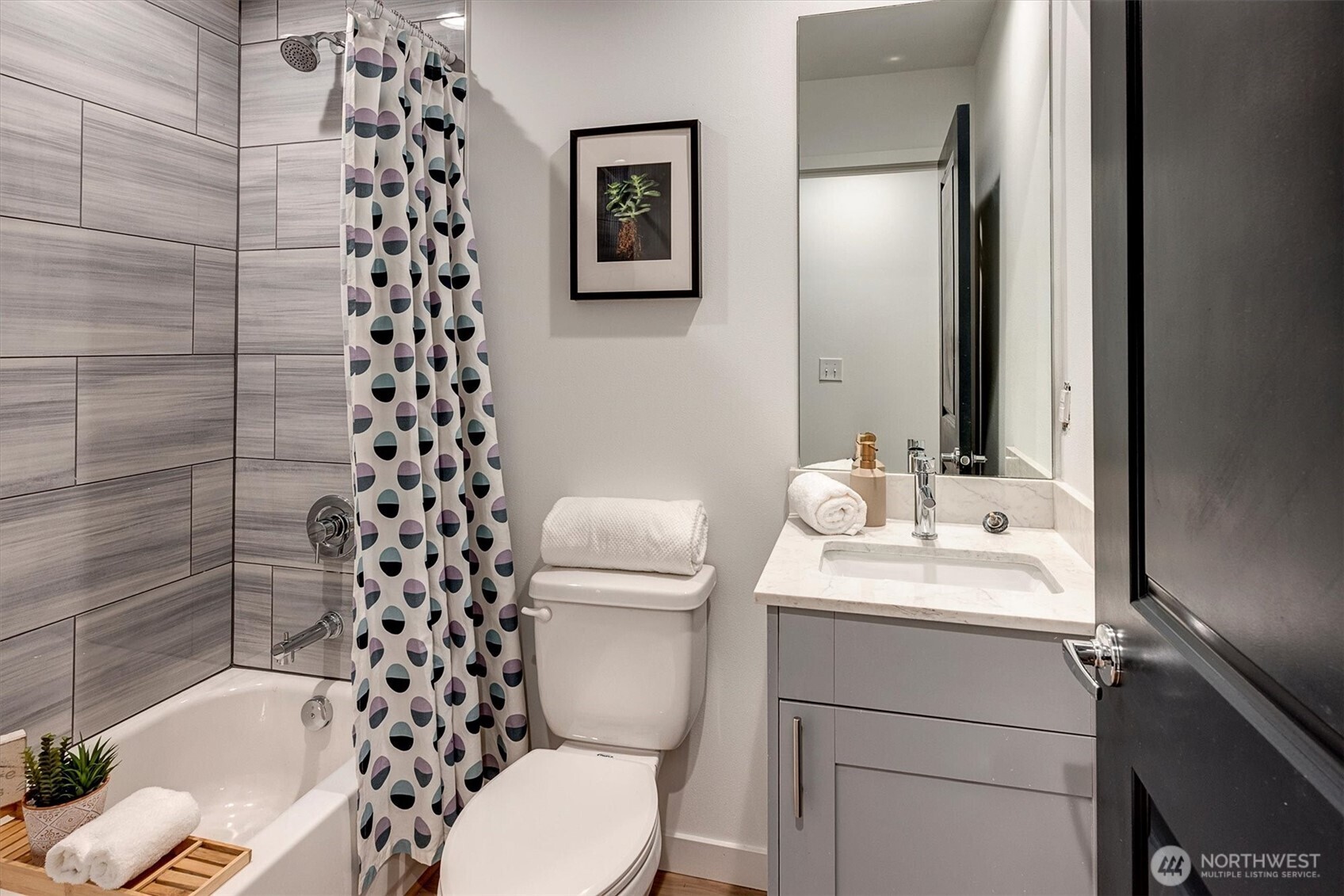 2713 E Yesler Way Unit: B