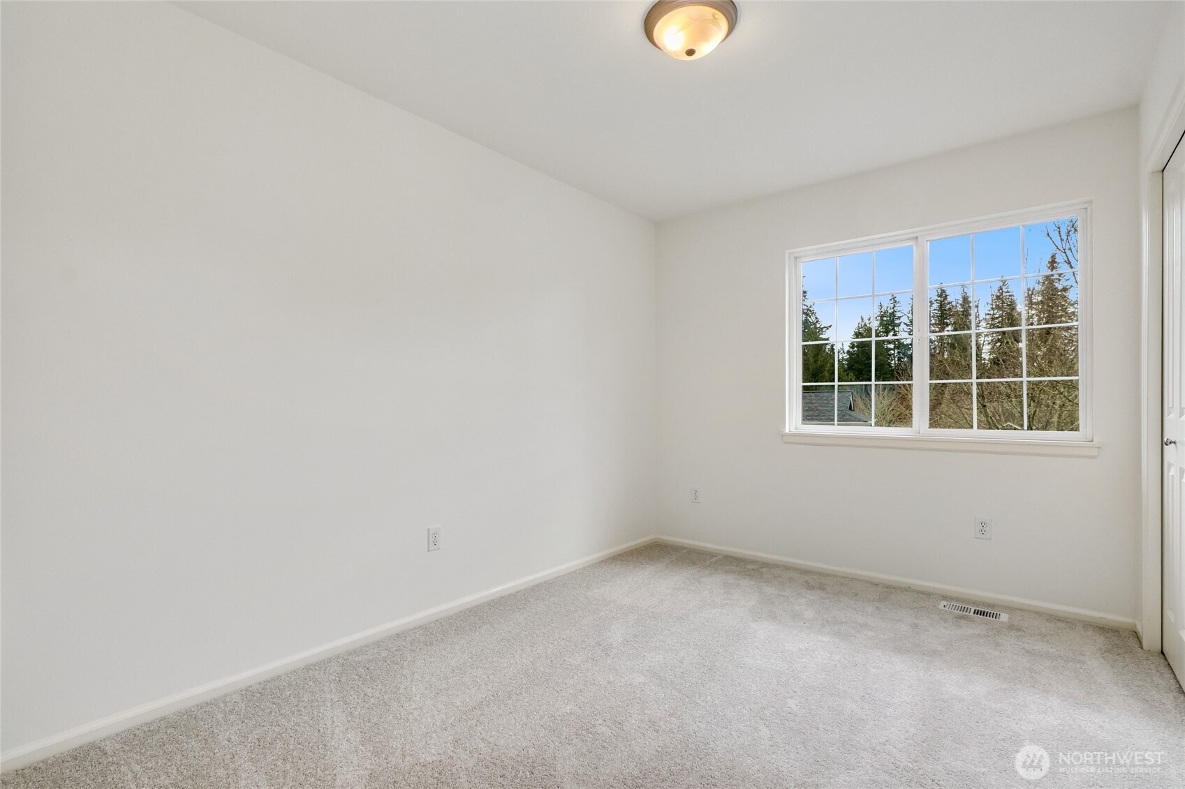 2904 256th Court SE
