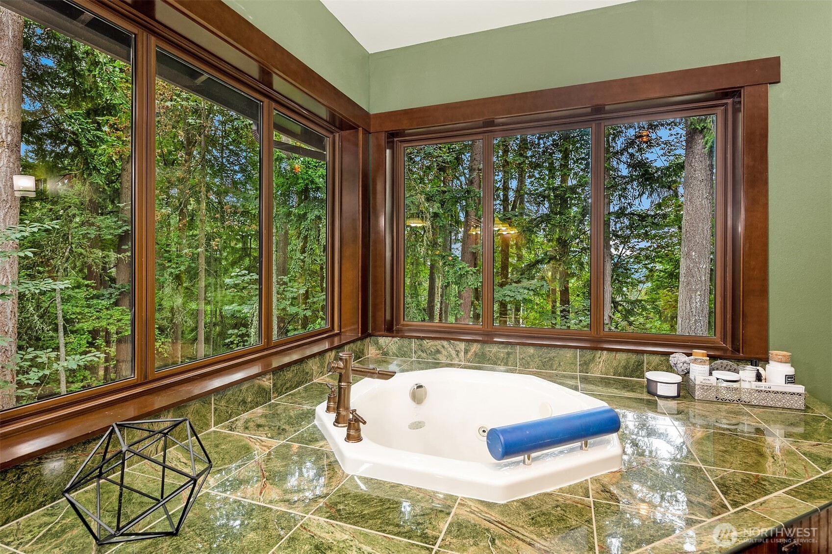 5335 231st Avenue SE