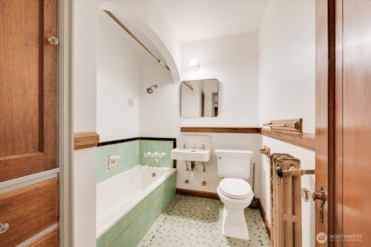 1114 17th Avenue Unit: 301