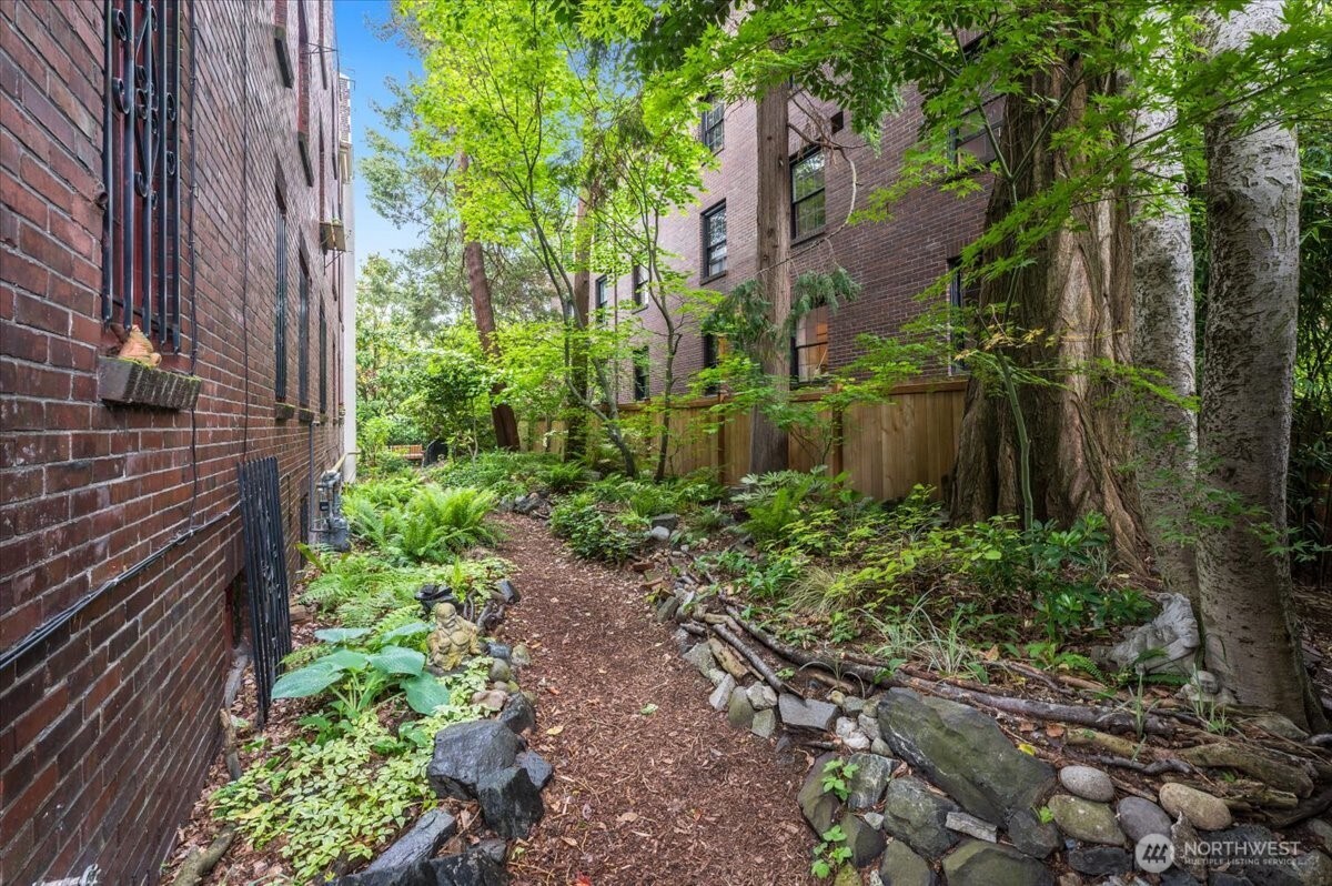 1114 17th Avenue Unit: 301
