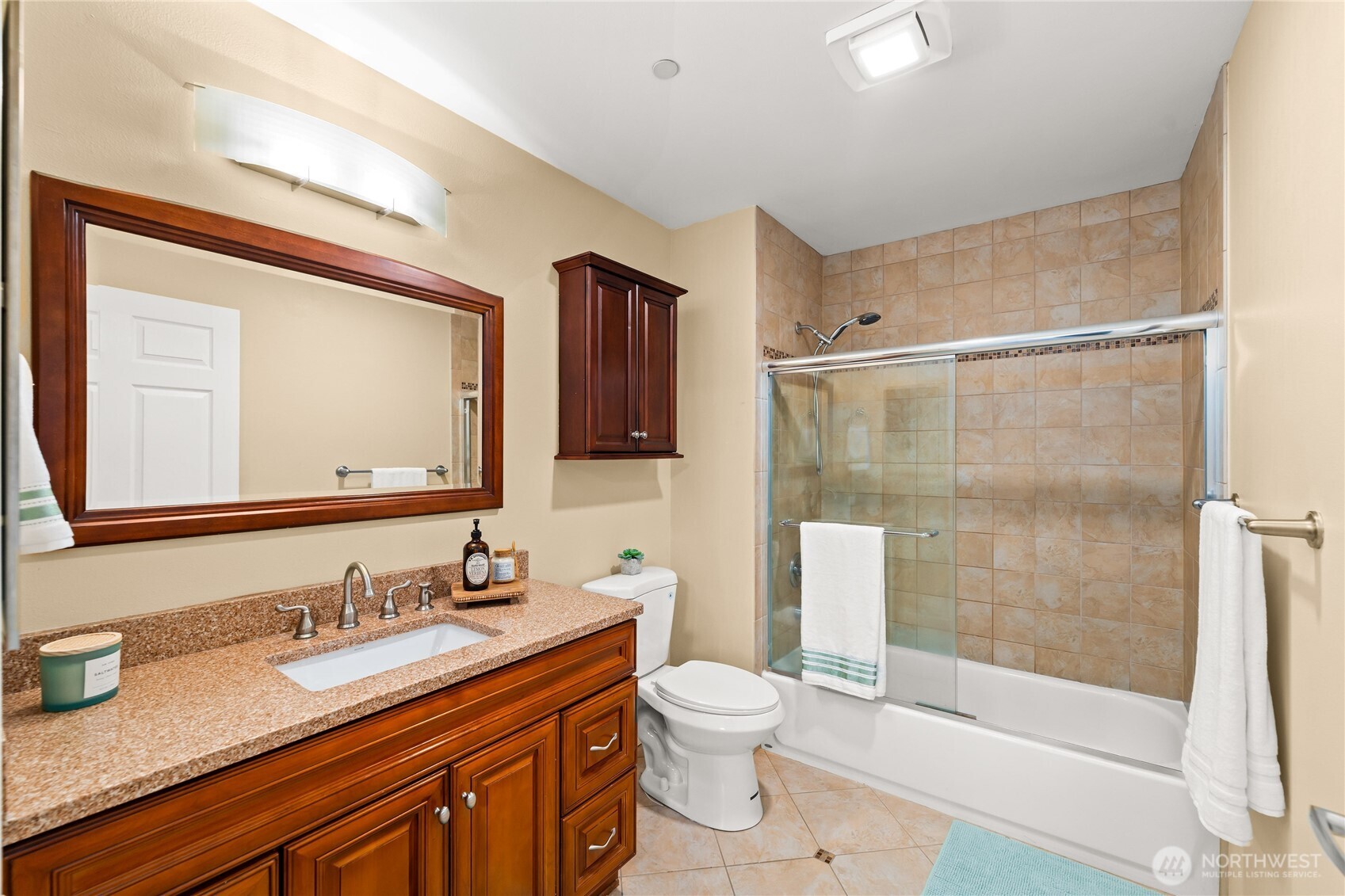 1125 E Olive Street Unit: 607