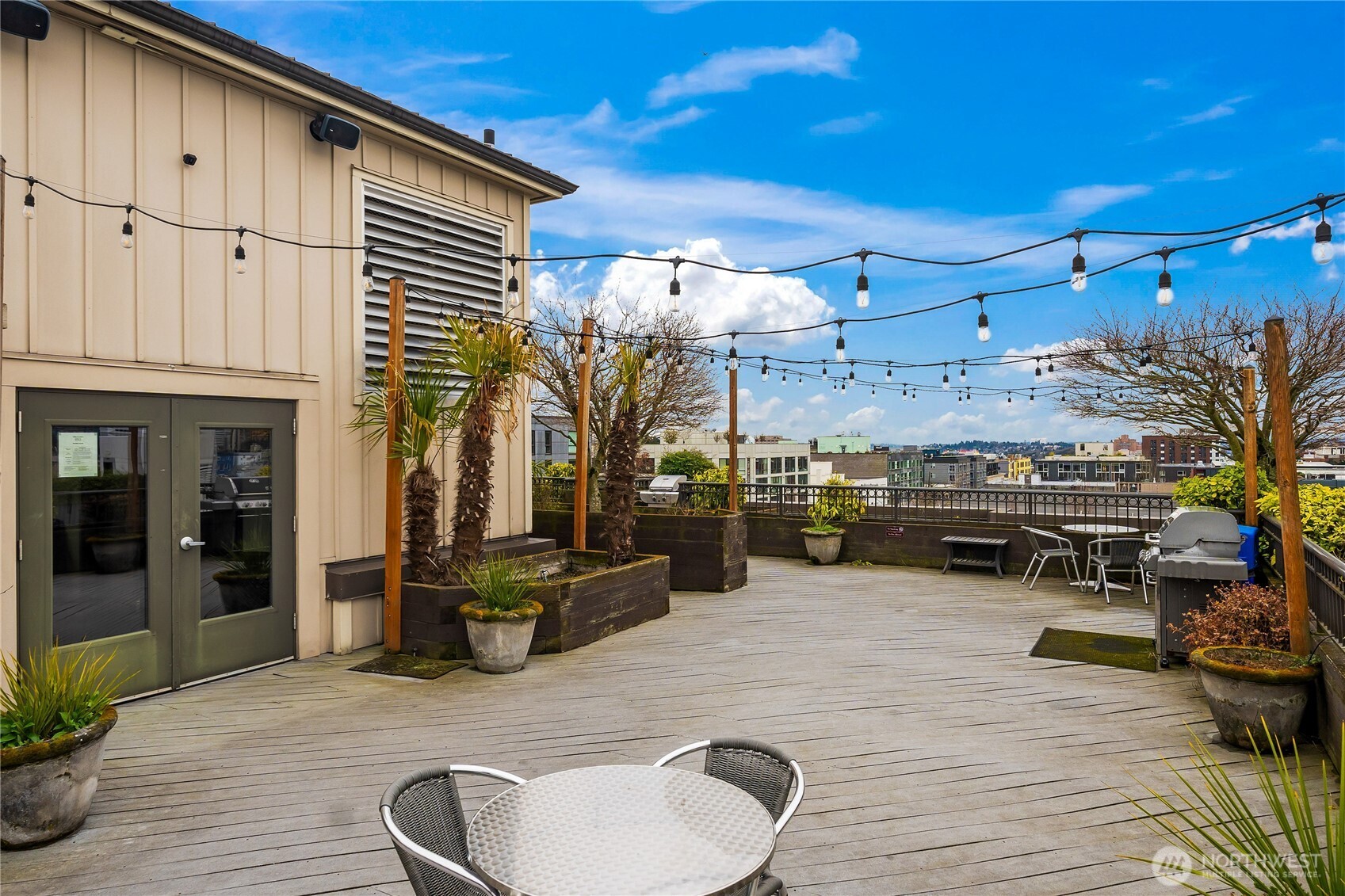 1125 E Olive Street Unit: 607