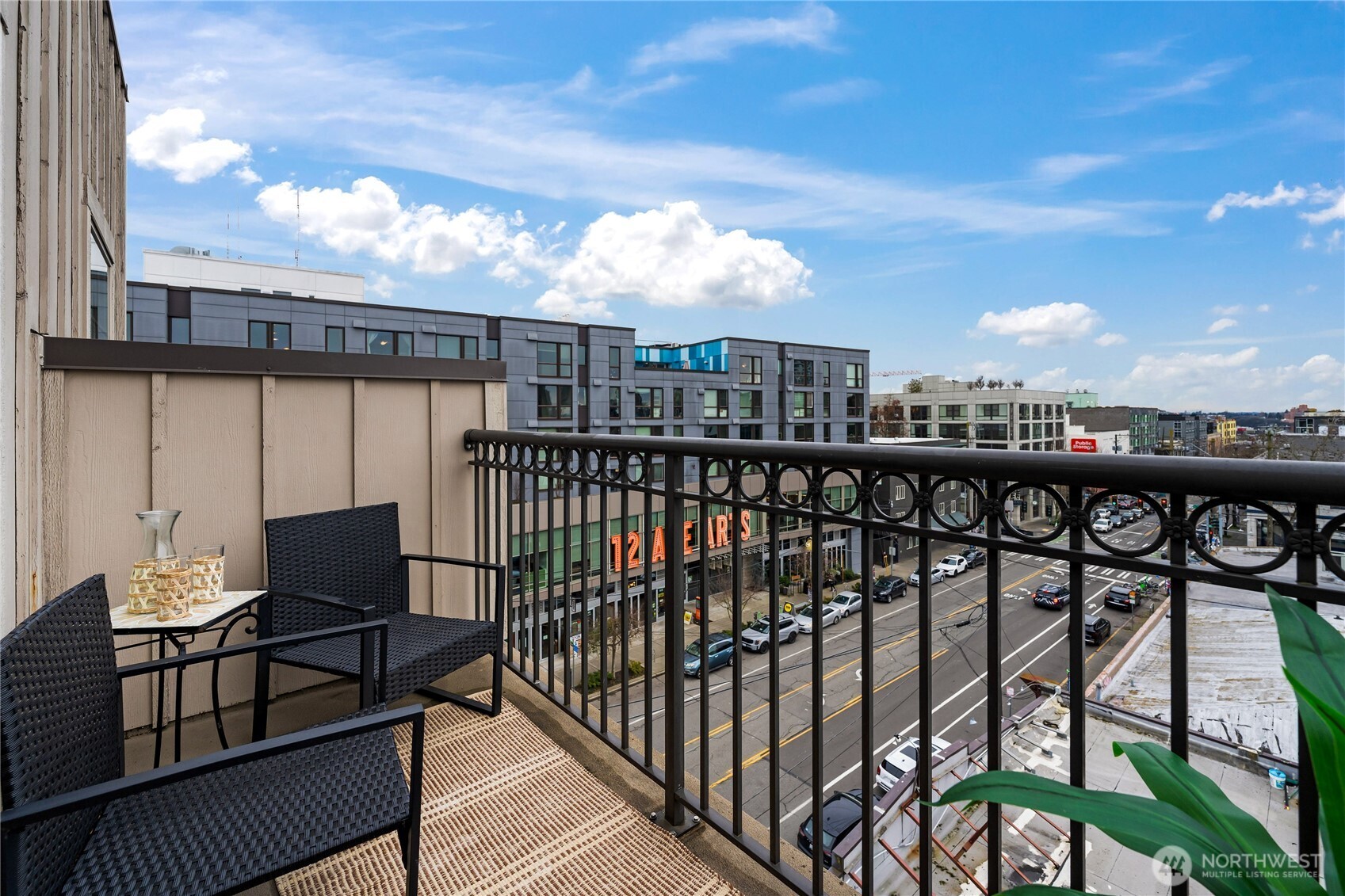 1125 E Olive Street Unit: 607