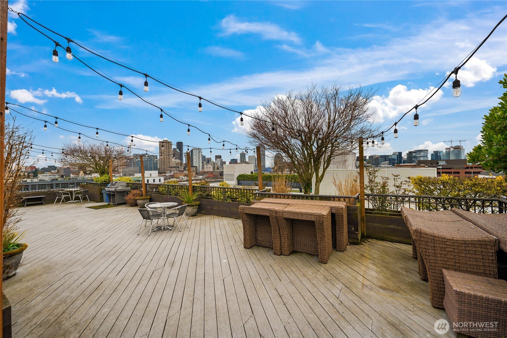 1125 E Olive Street Unit: 607