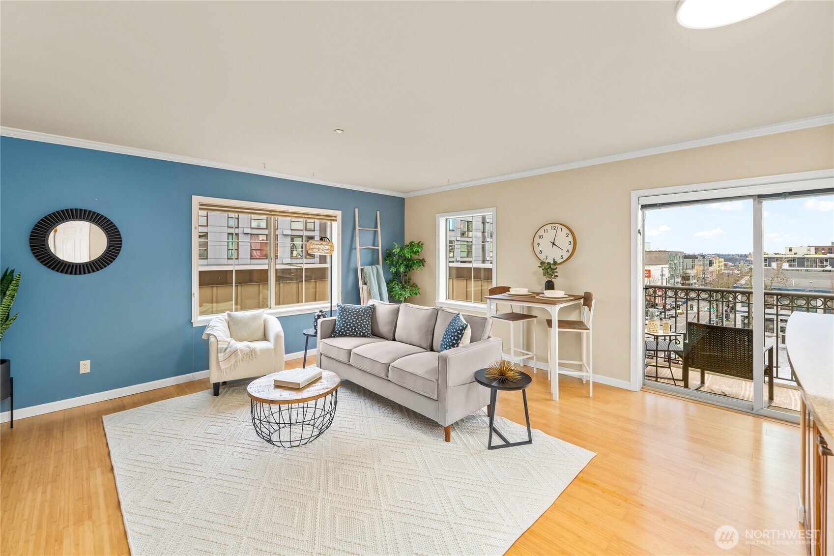 1125 E Olive Street Unit: 607