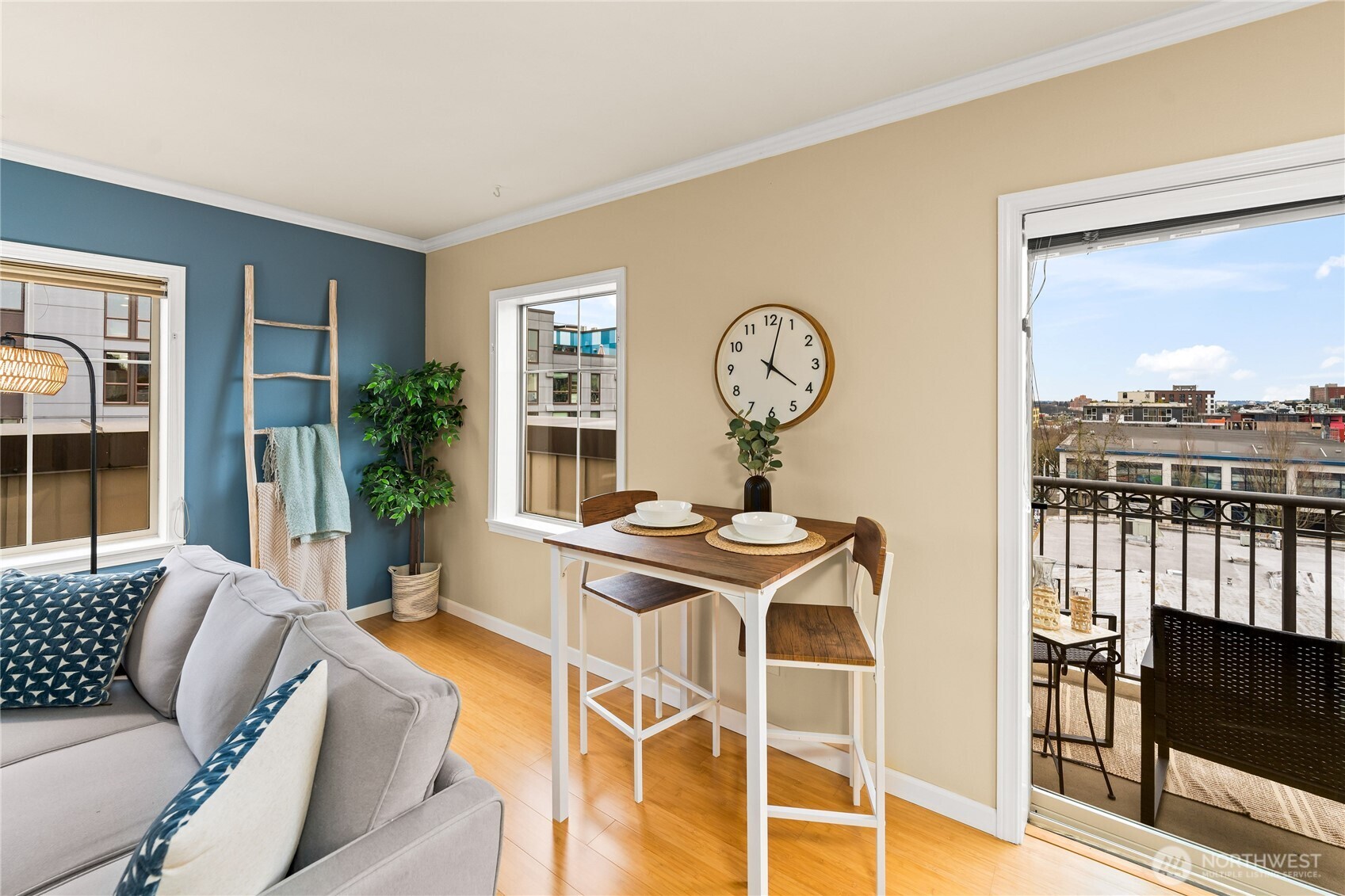 1125 E Olive Street Unit: 607