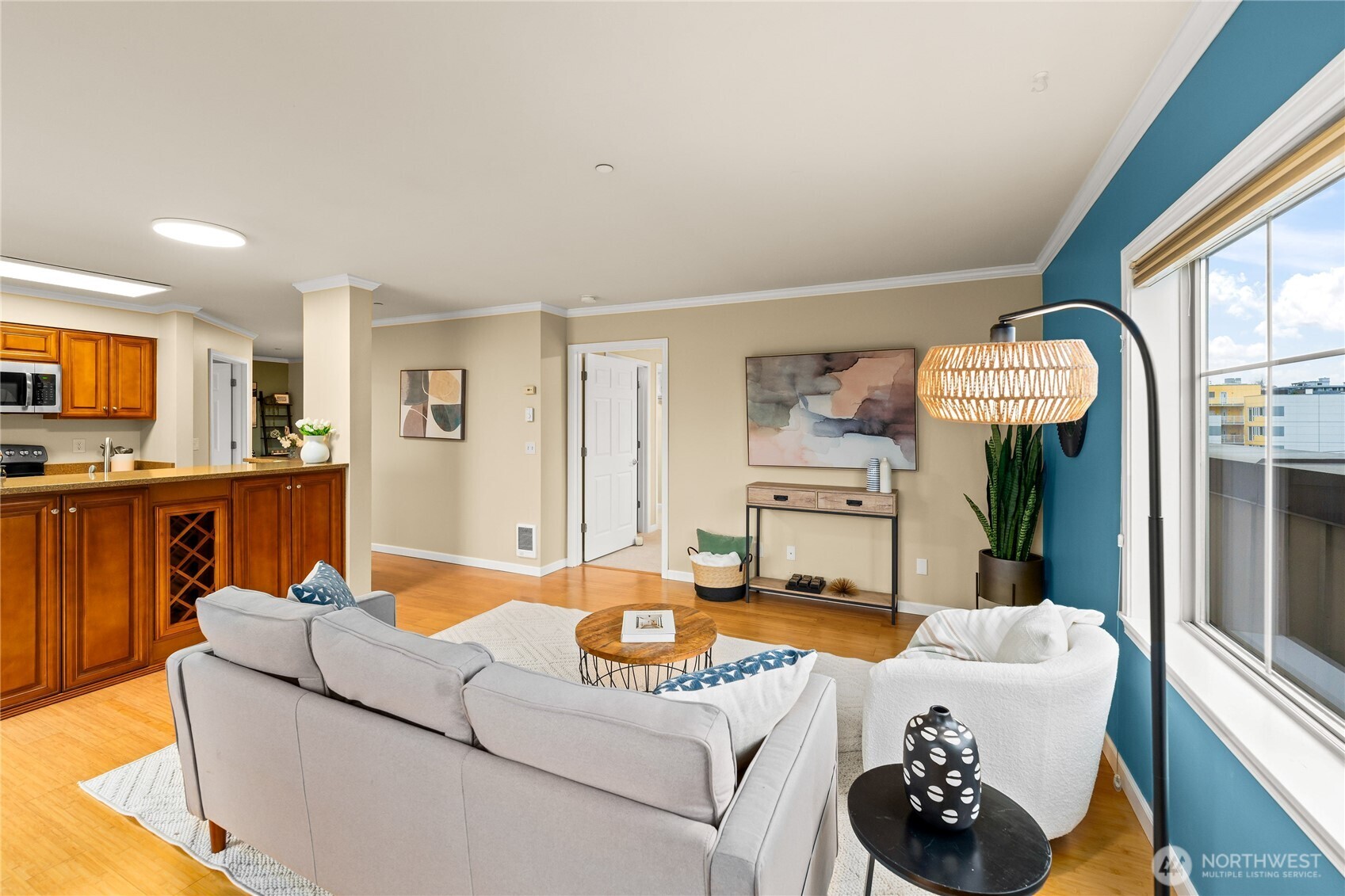 1125 E Olive Street Unit: 607