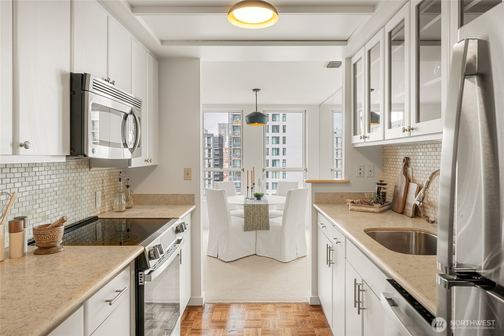 1107 1st Avenue Unit: 906