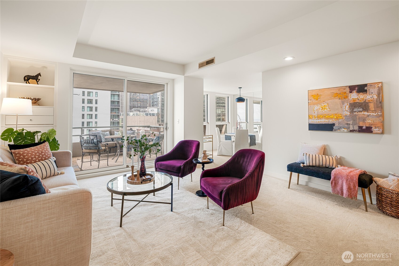 1107 1st Avenue Unit: 906