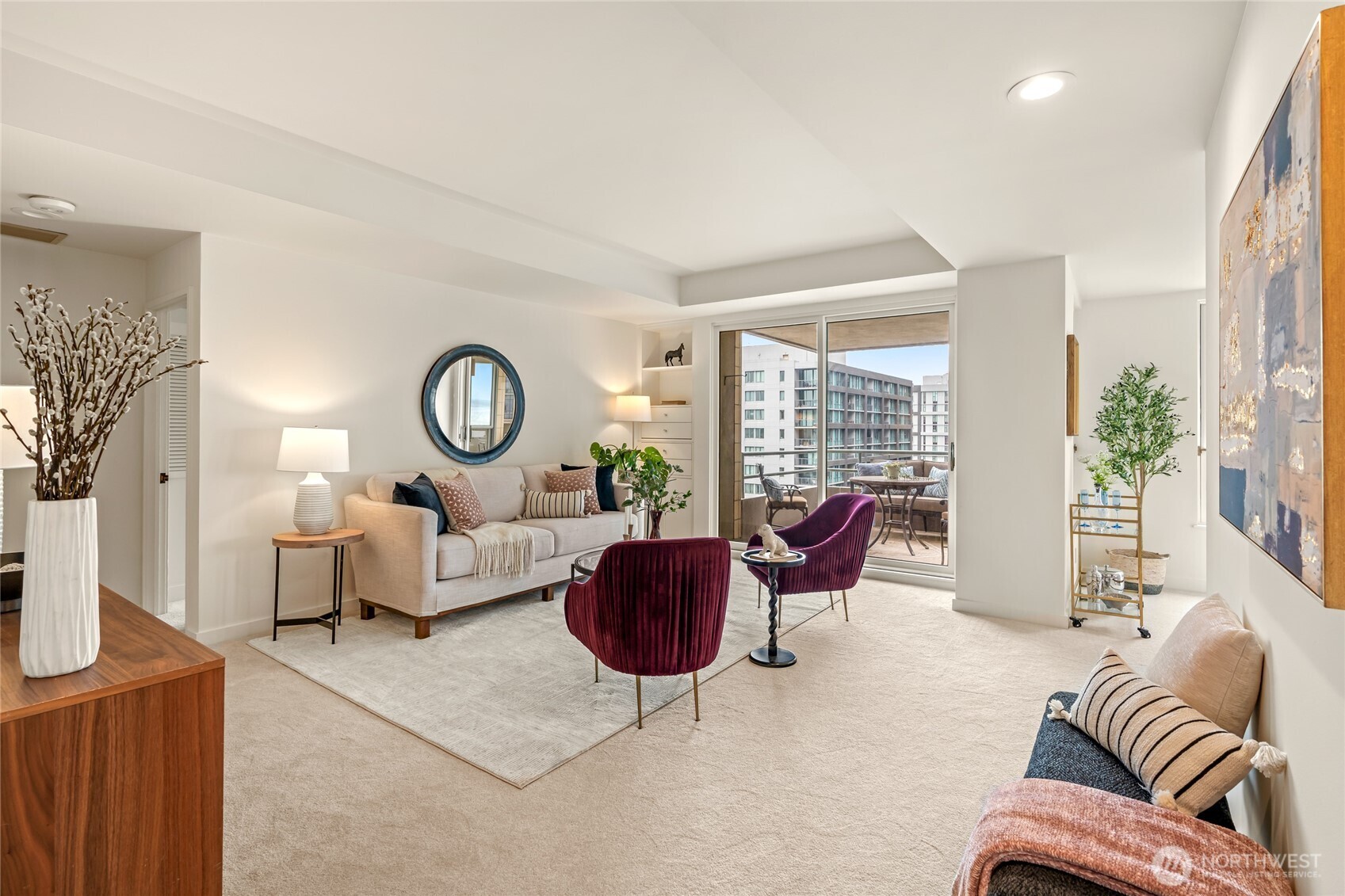 1107 1st Avenue Unit: 906