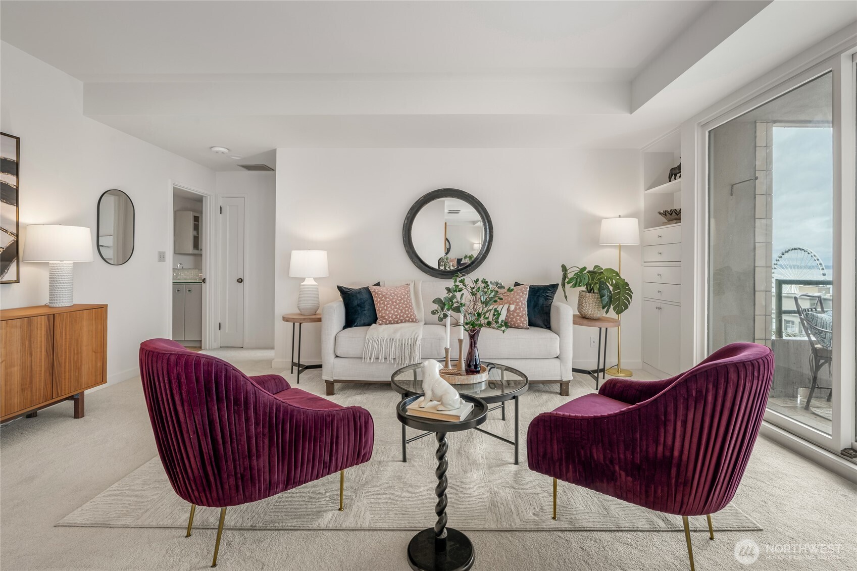 1107 1st Avenue Unit: 906