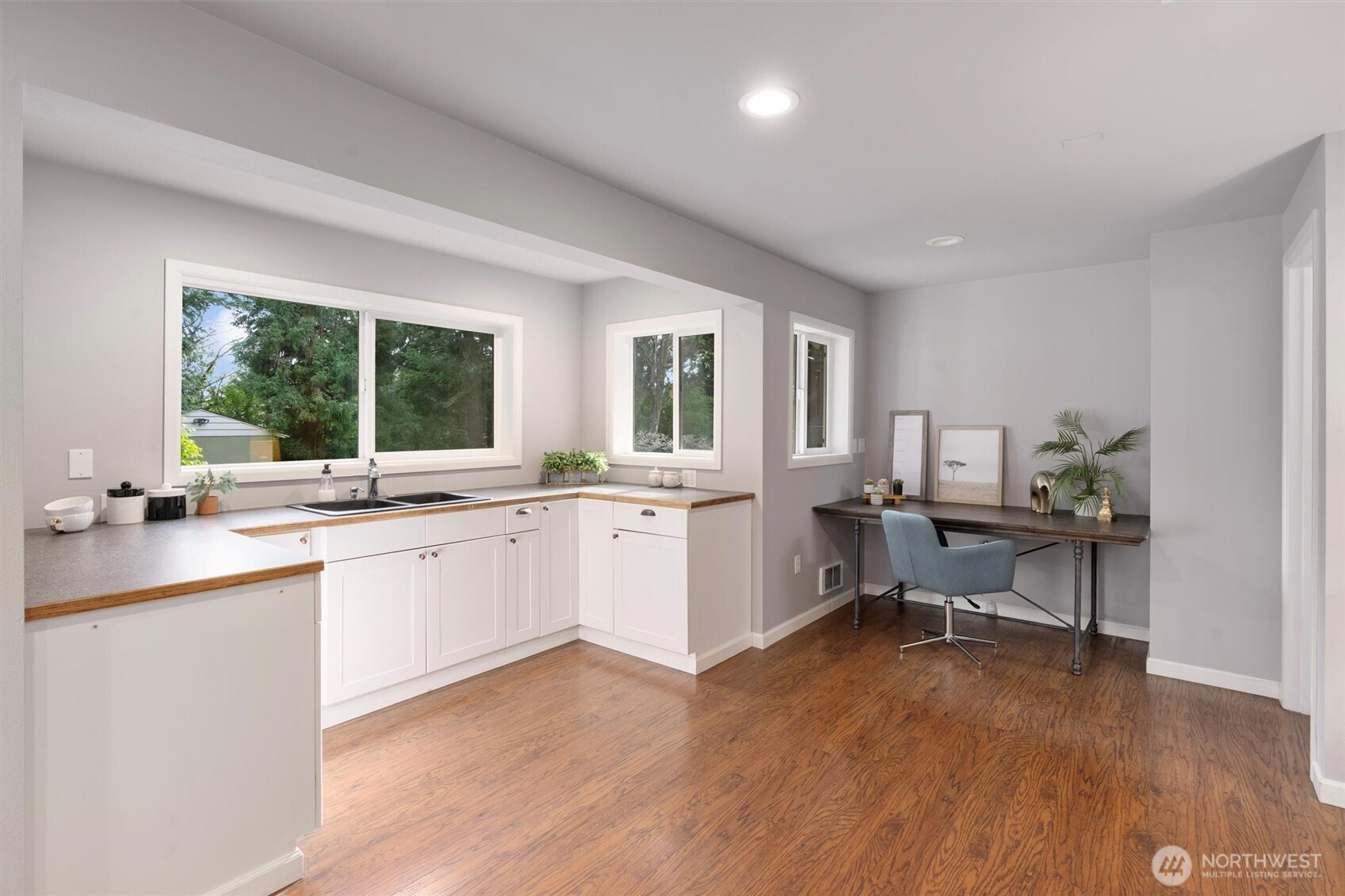 12825 NE 102nd Place