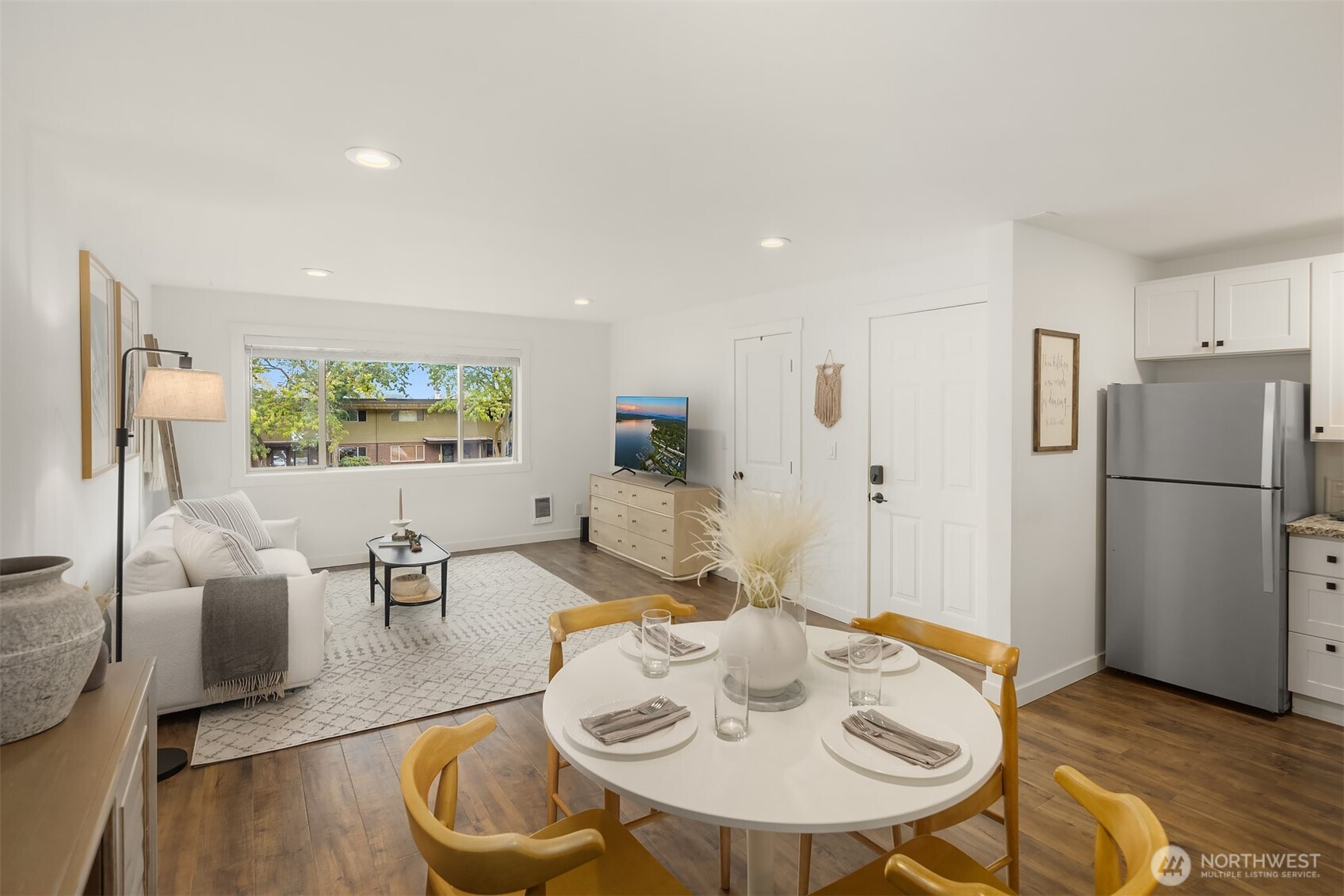 3834 175th Avenue NE Unit: E49