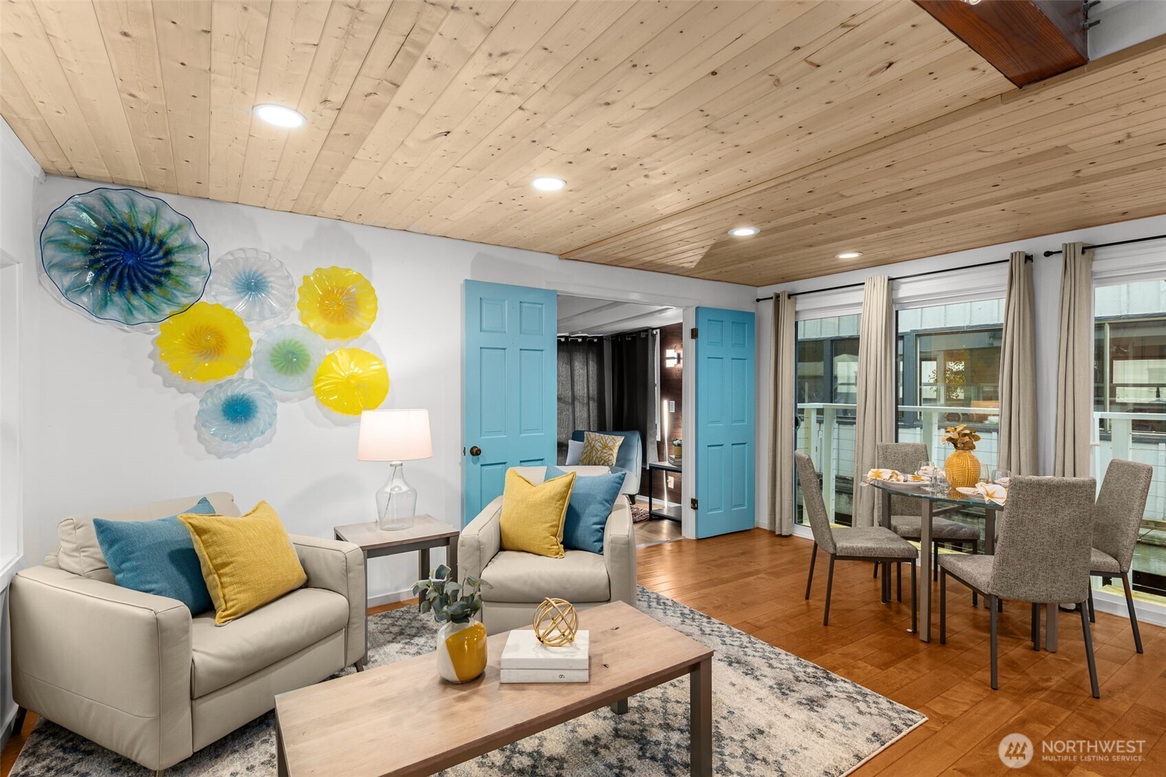 1900 N Westlake Avenue N Unit: 01DO7
