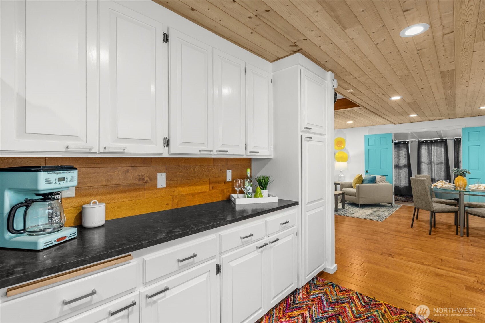 1900 N Westlake Avenue N Unit: 01DO7