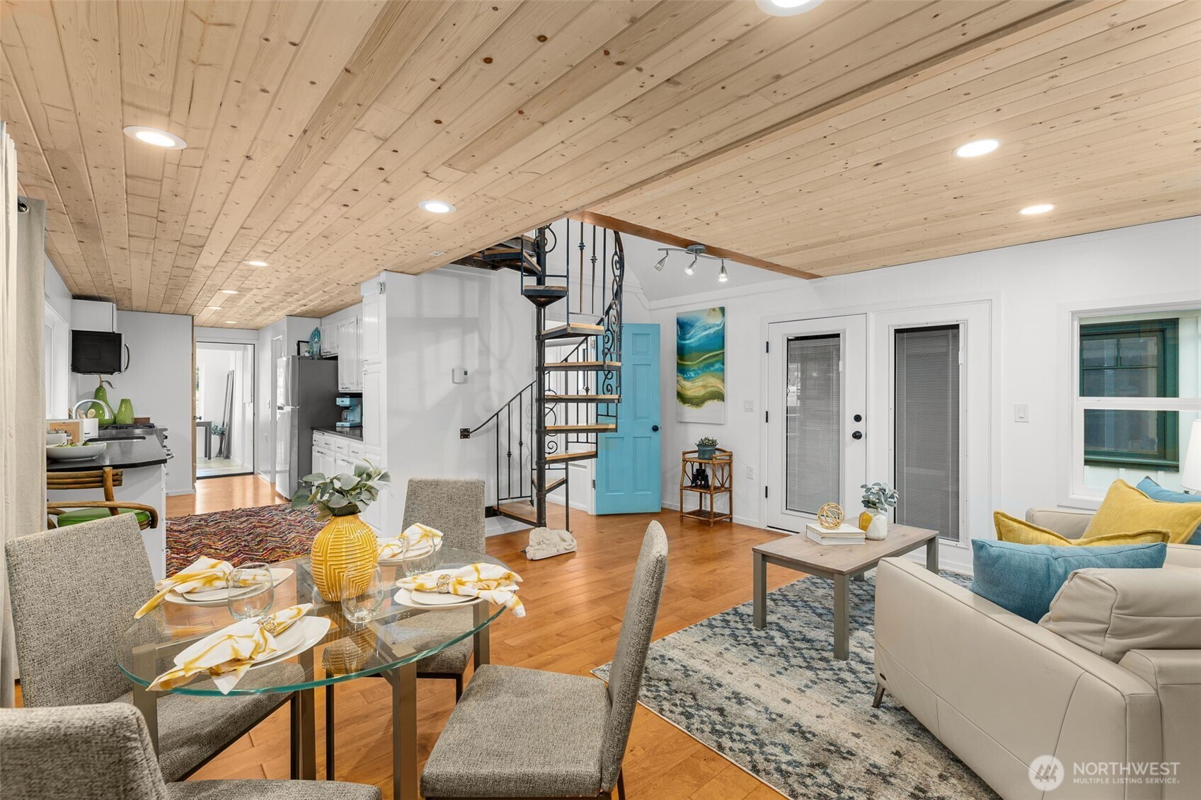 1900 N Westlake Avenue N Unit: 01DO7